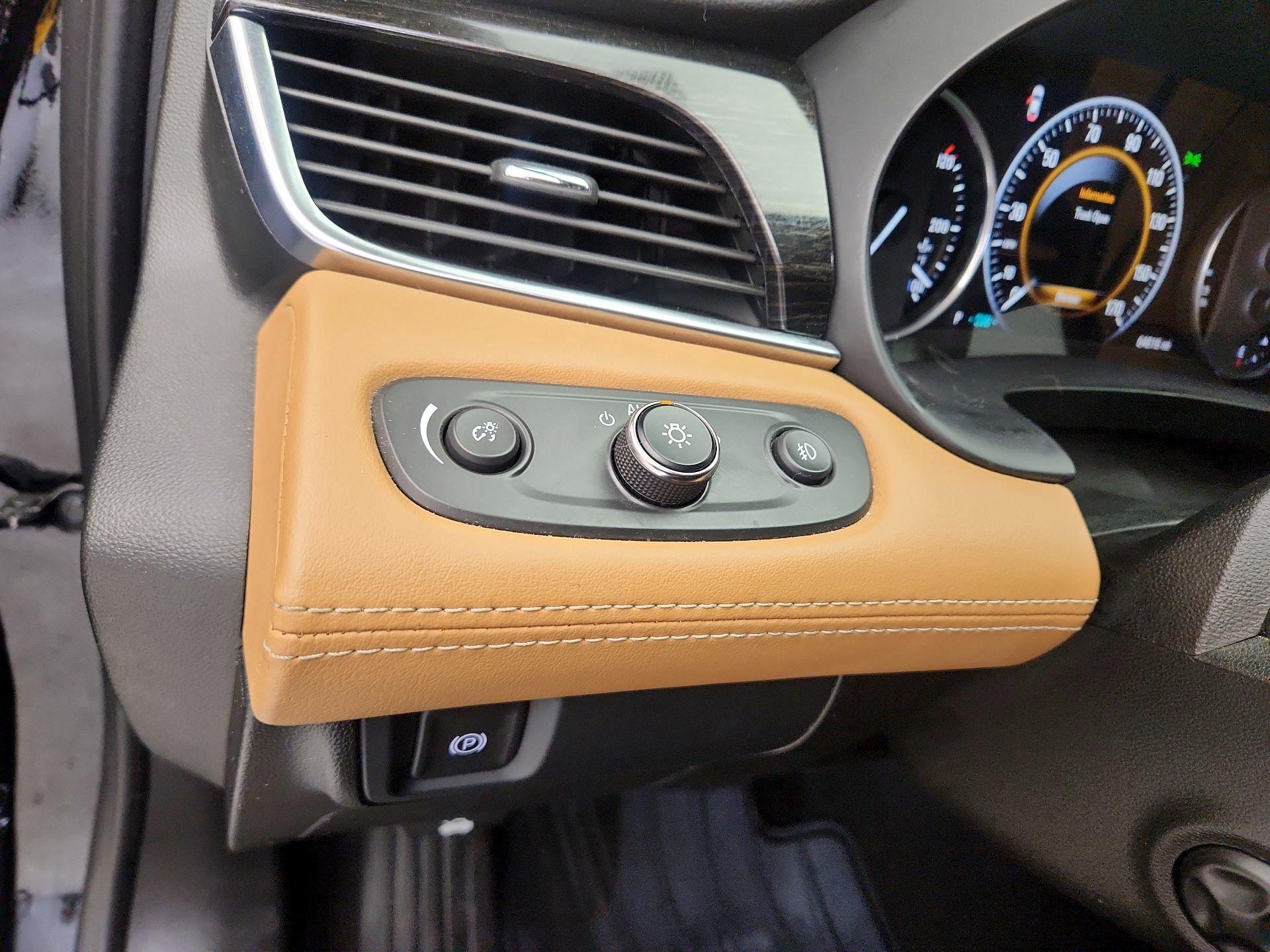 Thumbnail: 2017 Buick LaCrosse - 13