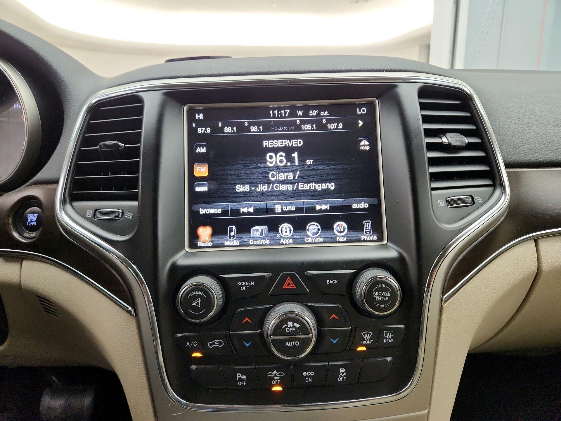 Thumbnail: 2015 Jeep Grand Cherokee - 16