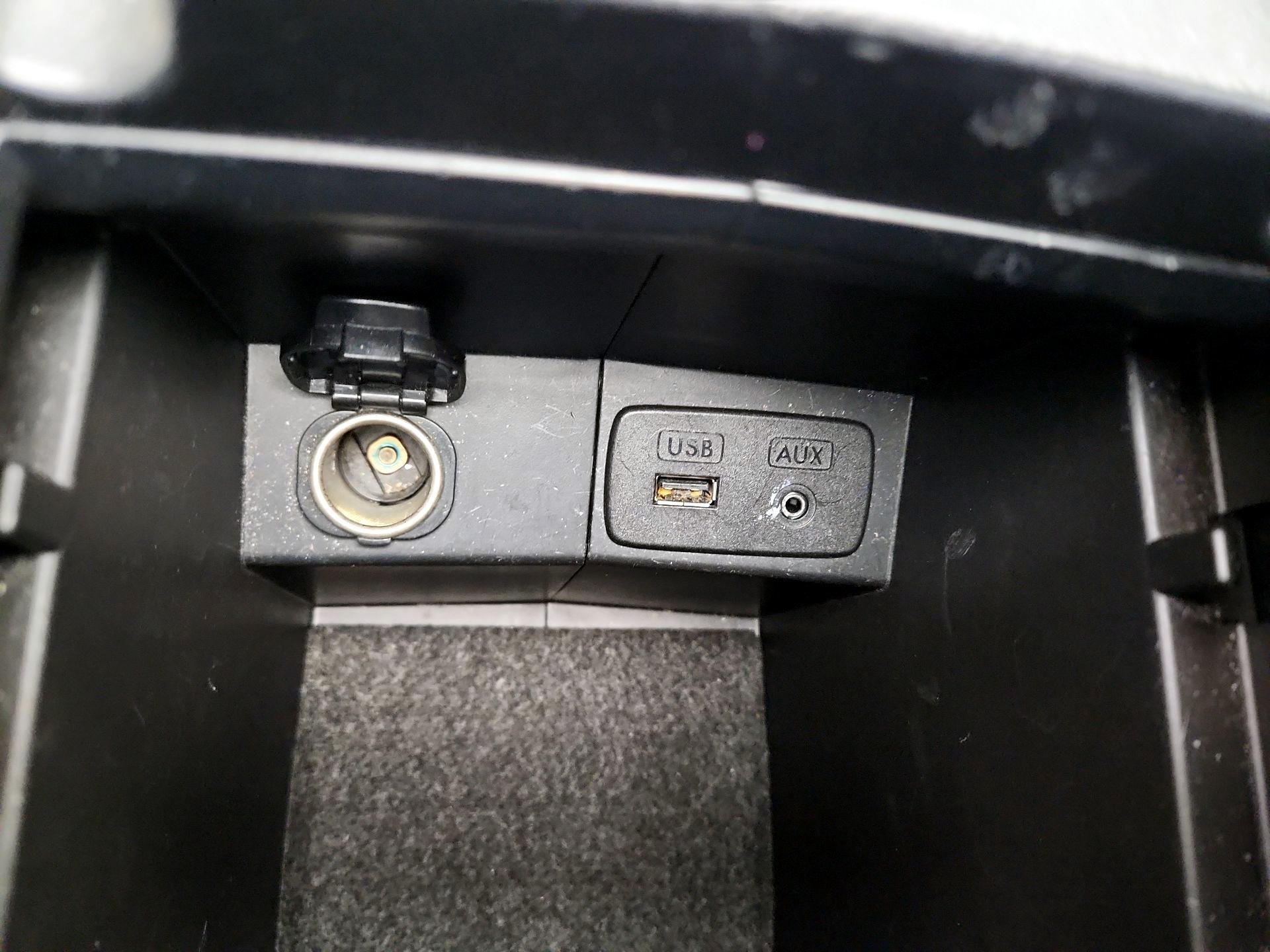 Thumbnail: 2015 Subaru Forester - 18