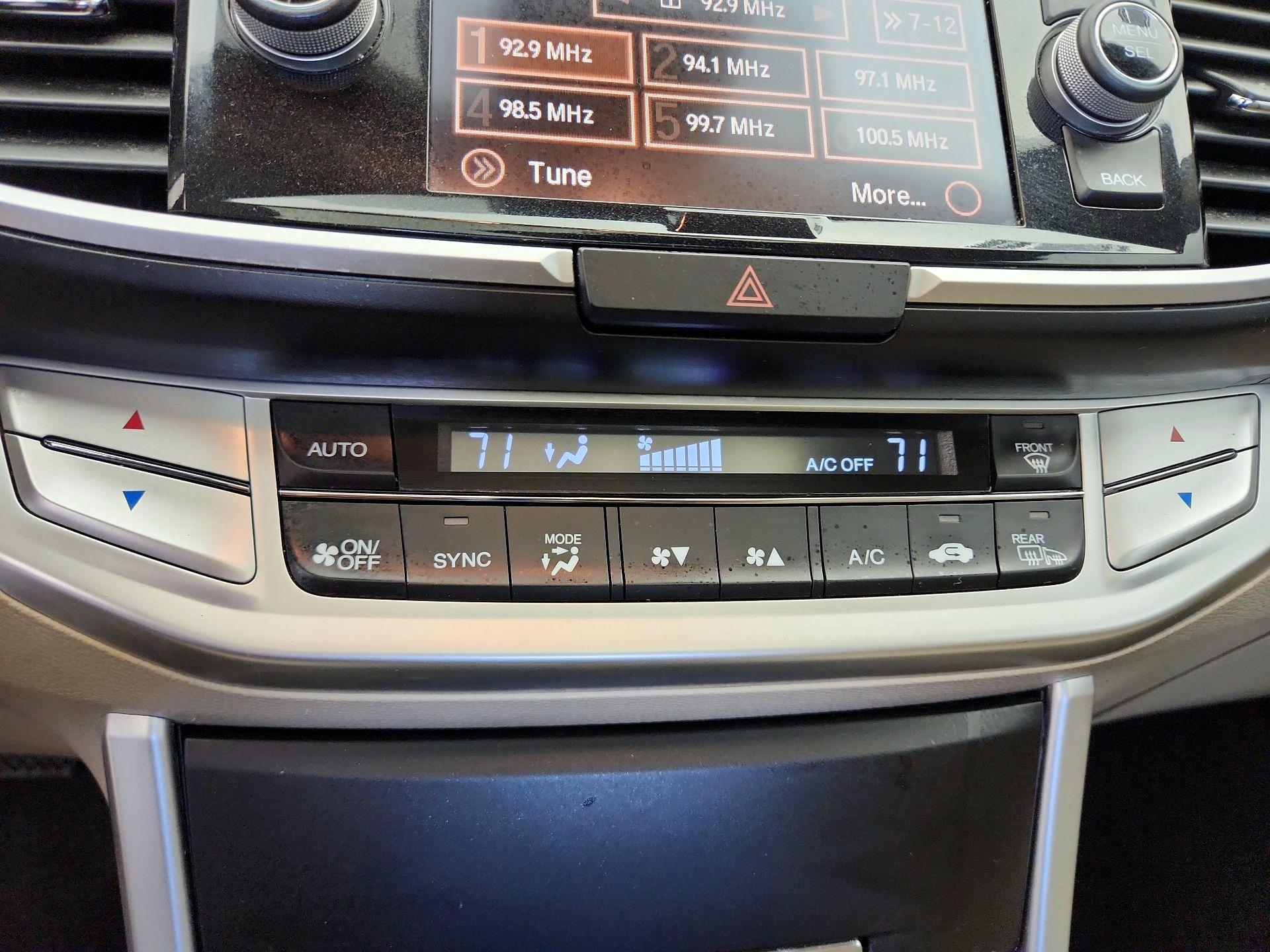 Thumbnail: 2015 Honda Accord - 16