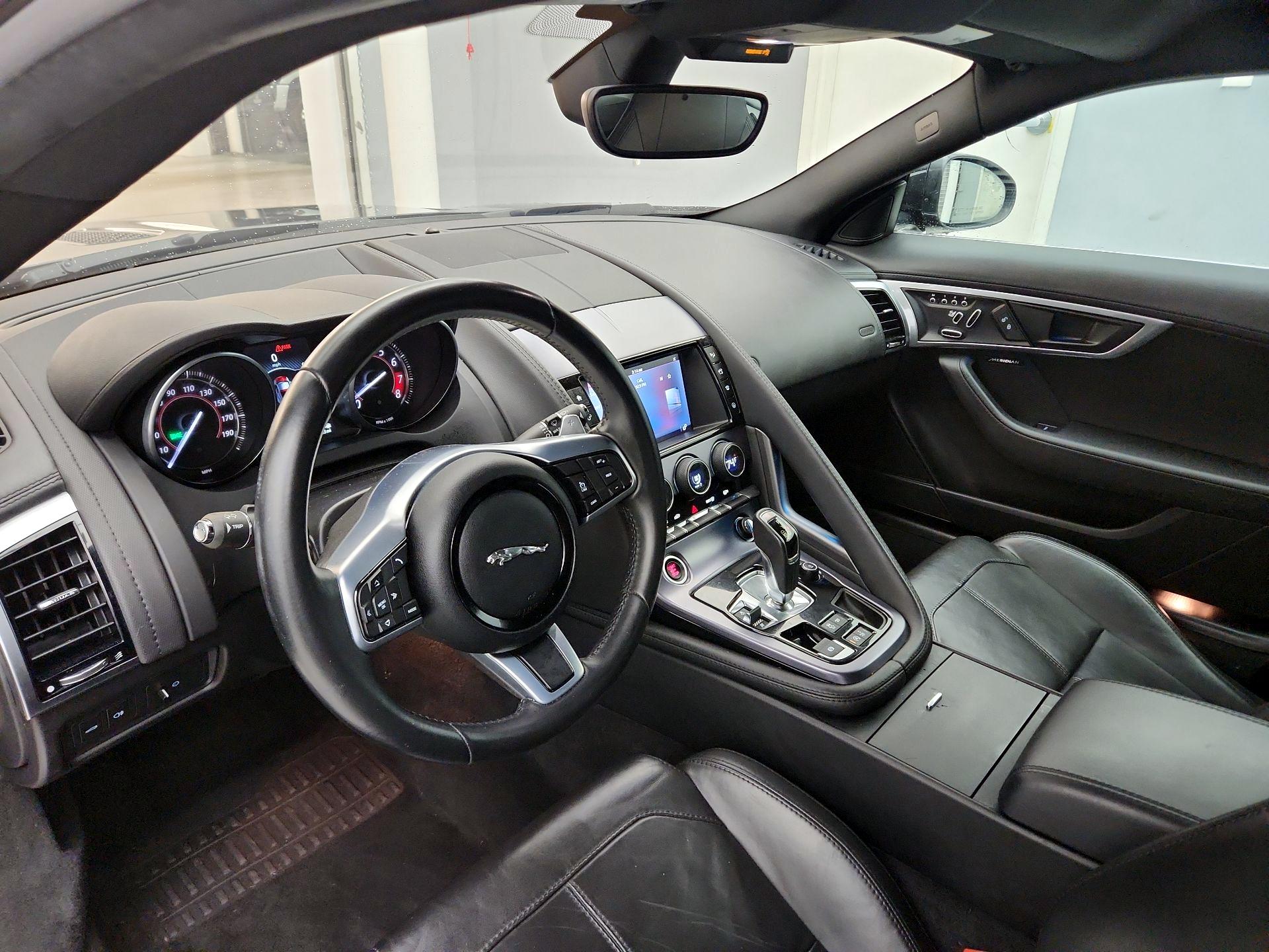 Thumbnail: 2018 Jaguar F-Type - 9