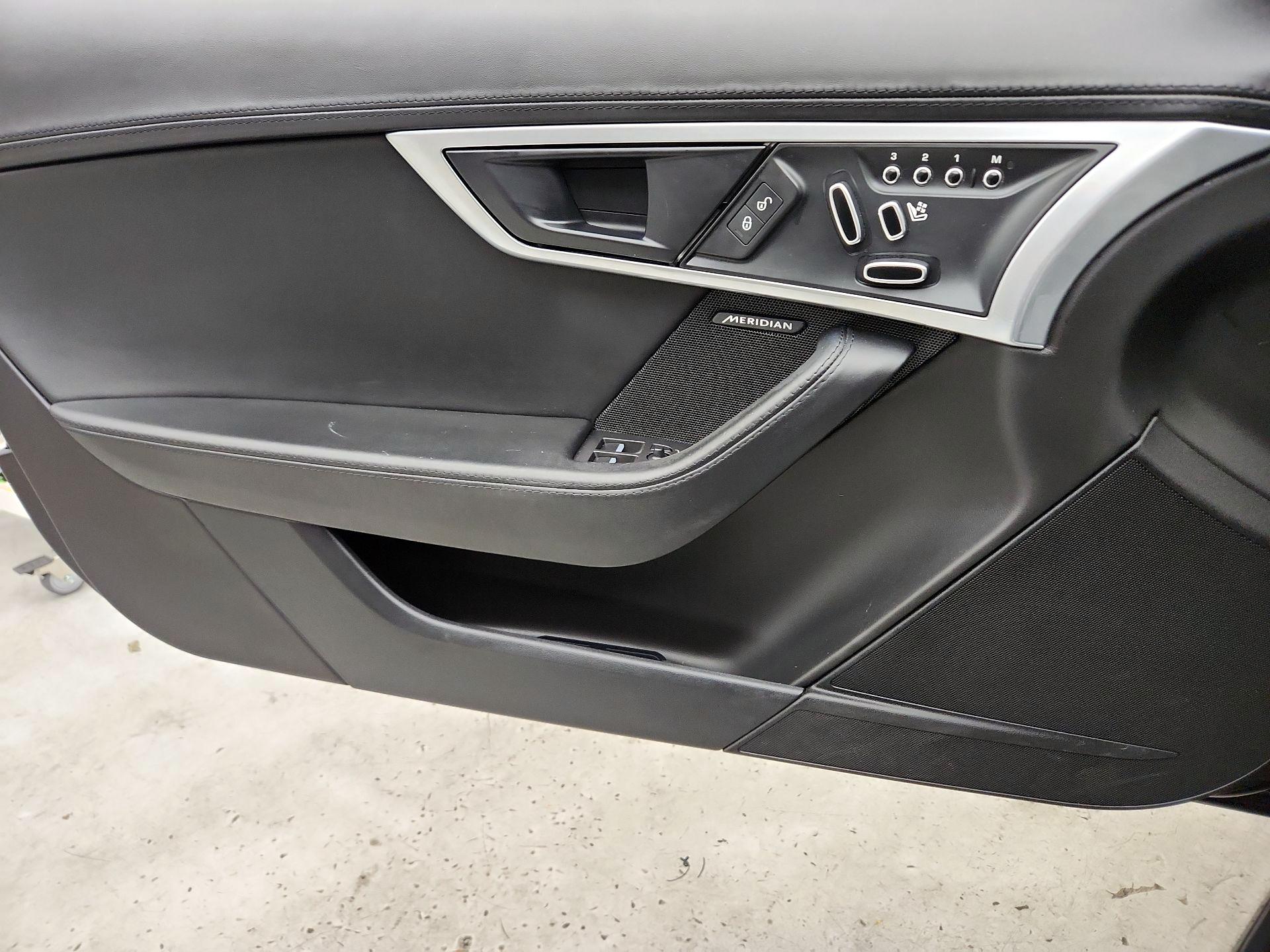 Thumbnail: 2018 Jaguar F-Type - 12