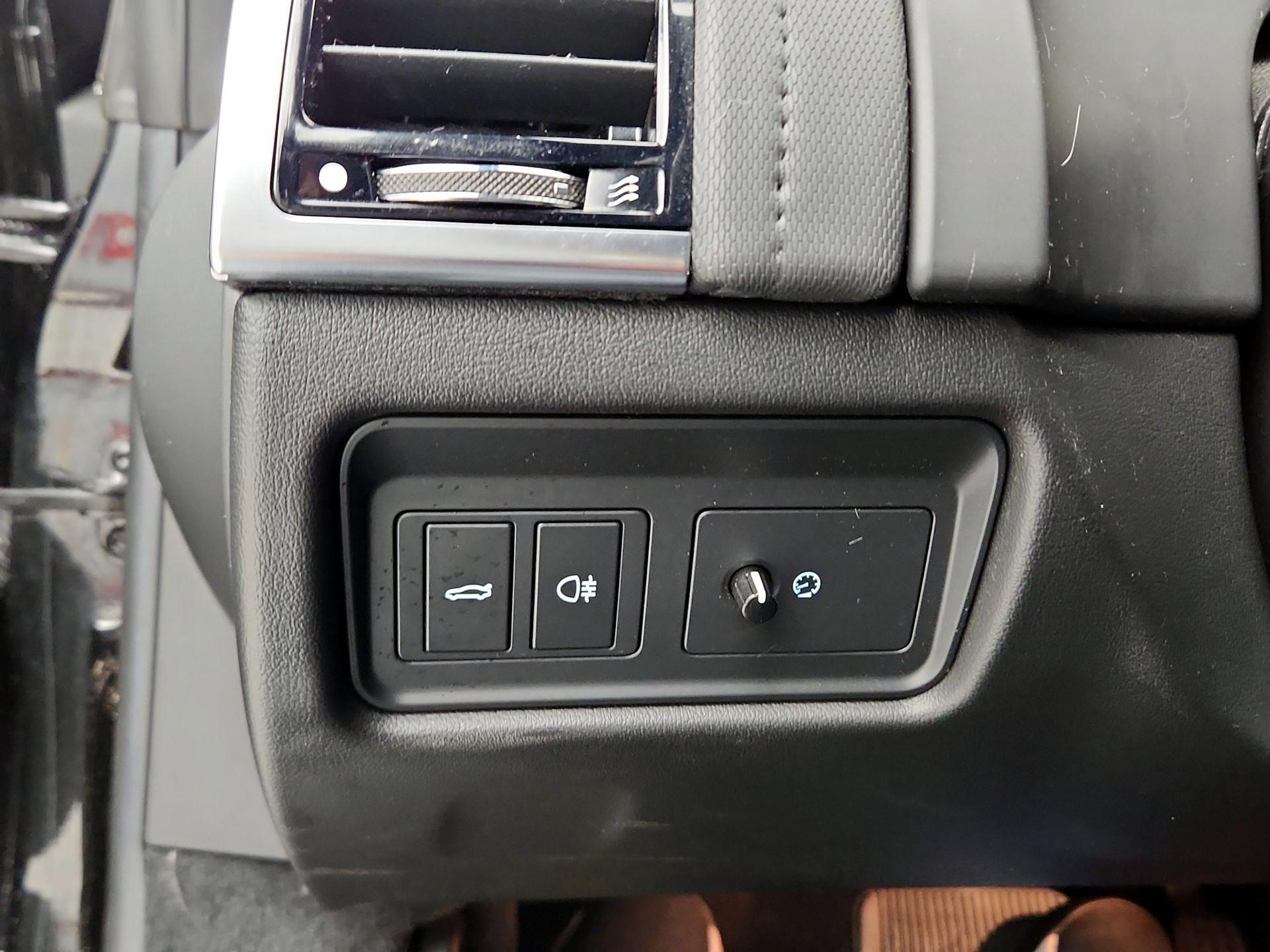 Thumbnail: 2018 Jaguar F-Type - 13