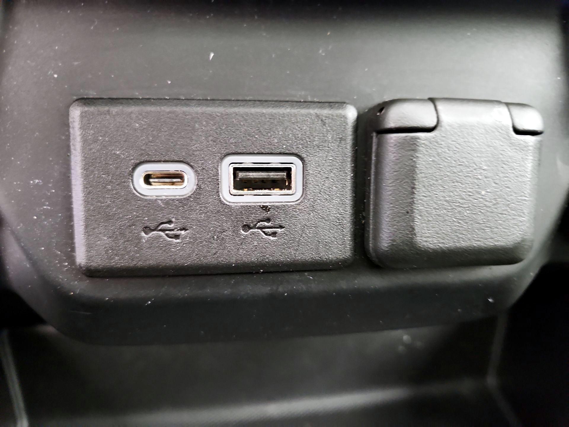 Thumbnail: 2021 Chevrolet Silverado 1500 - 18