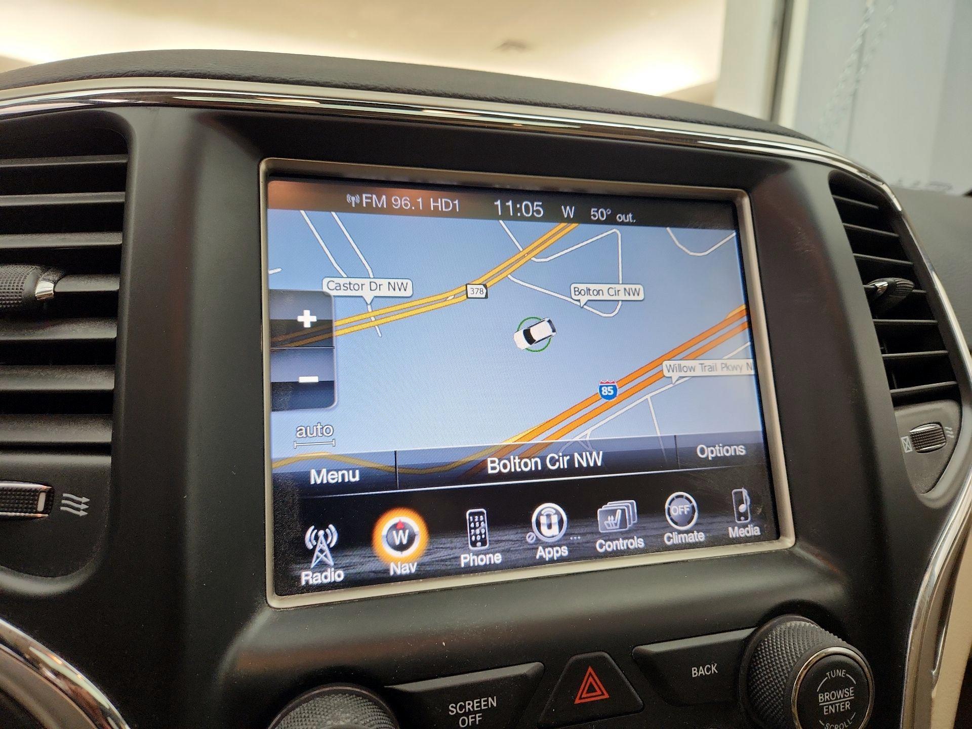 Thumbnail: 2016 Jeep Grand Cherokee - 14