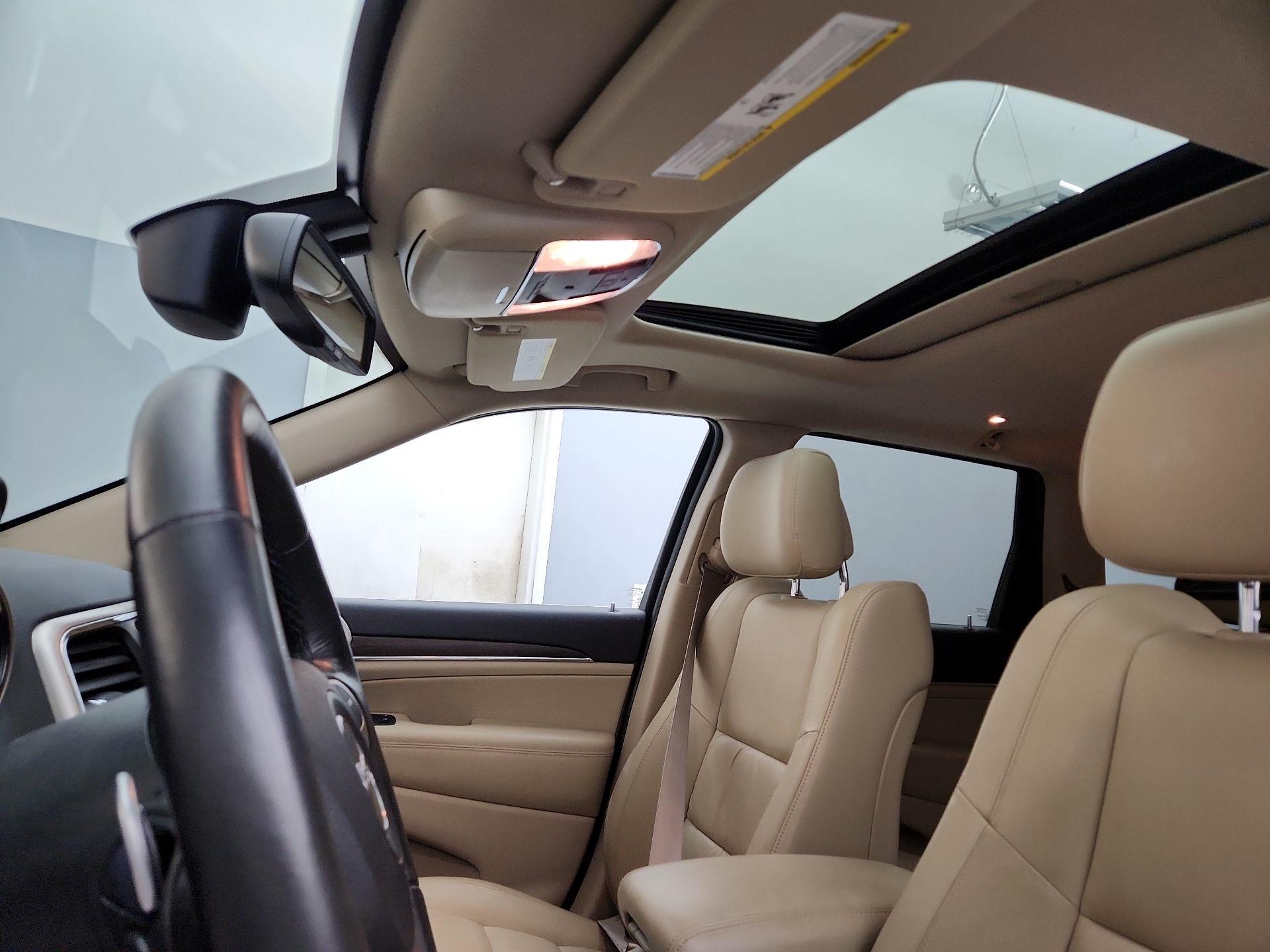 Thumbnail: 2016 Jeep Grand Cherokee - 20