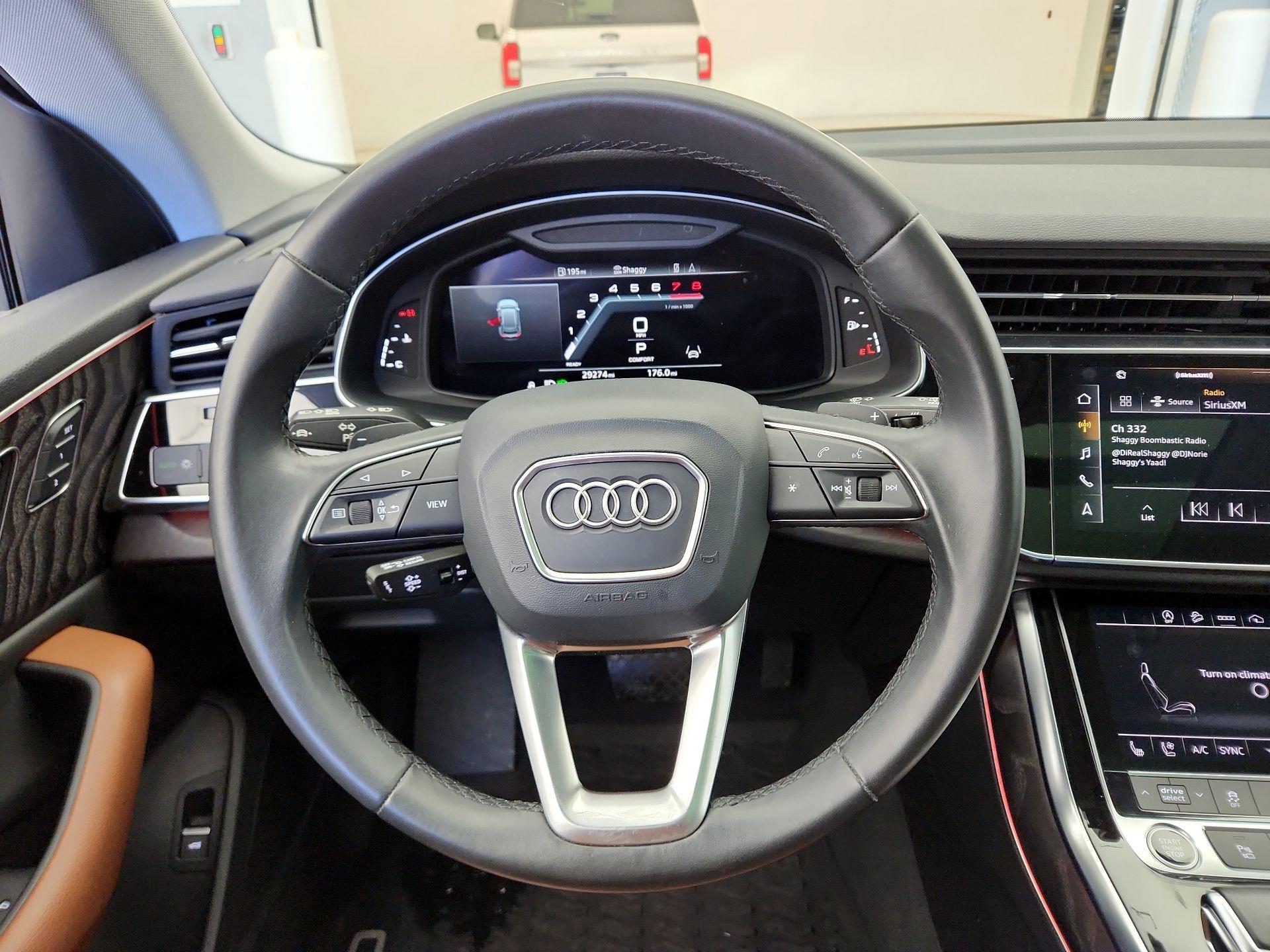 Thumbnail: 2022 Audi Q8 - 10