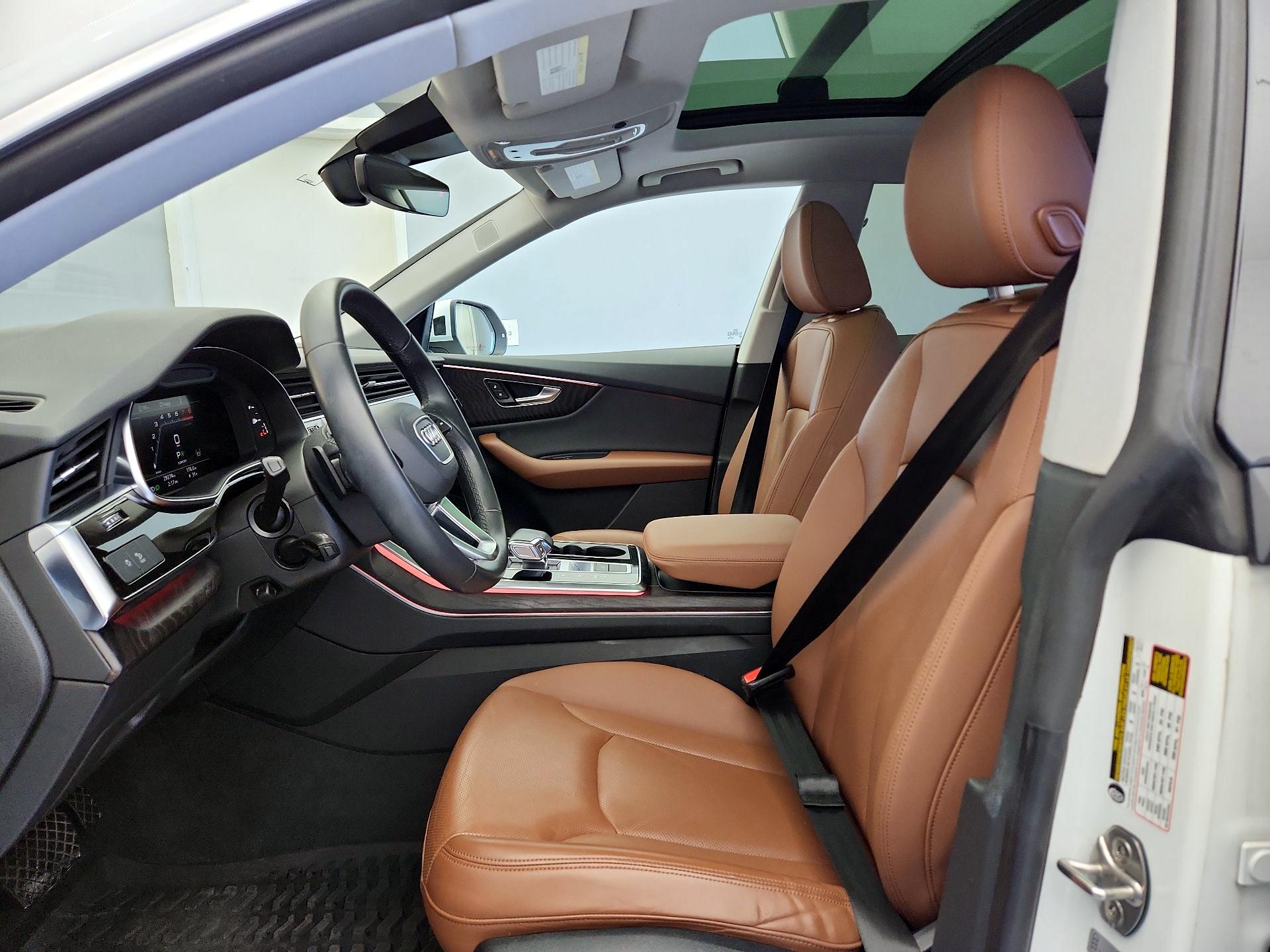 Thumbnail: 2022 Audi Q8 - 11