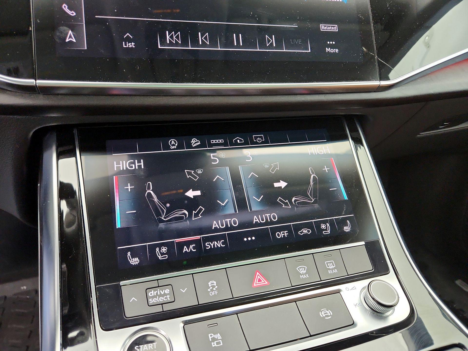 Thumbnail: 2022 Audi Q8 - 17