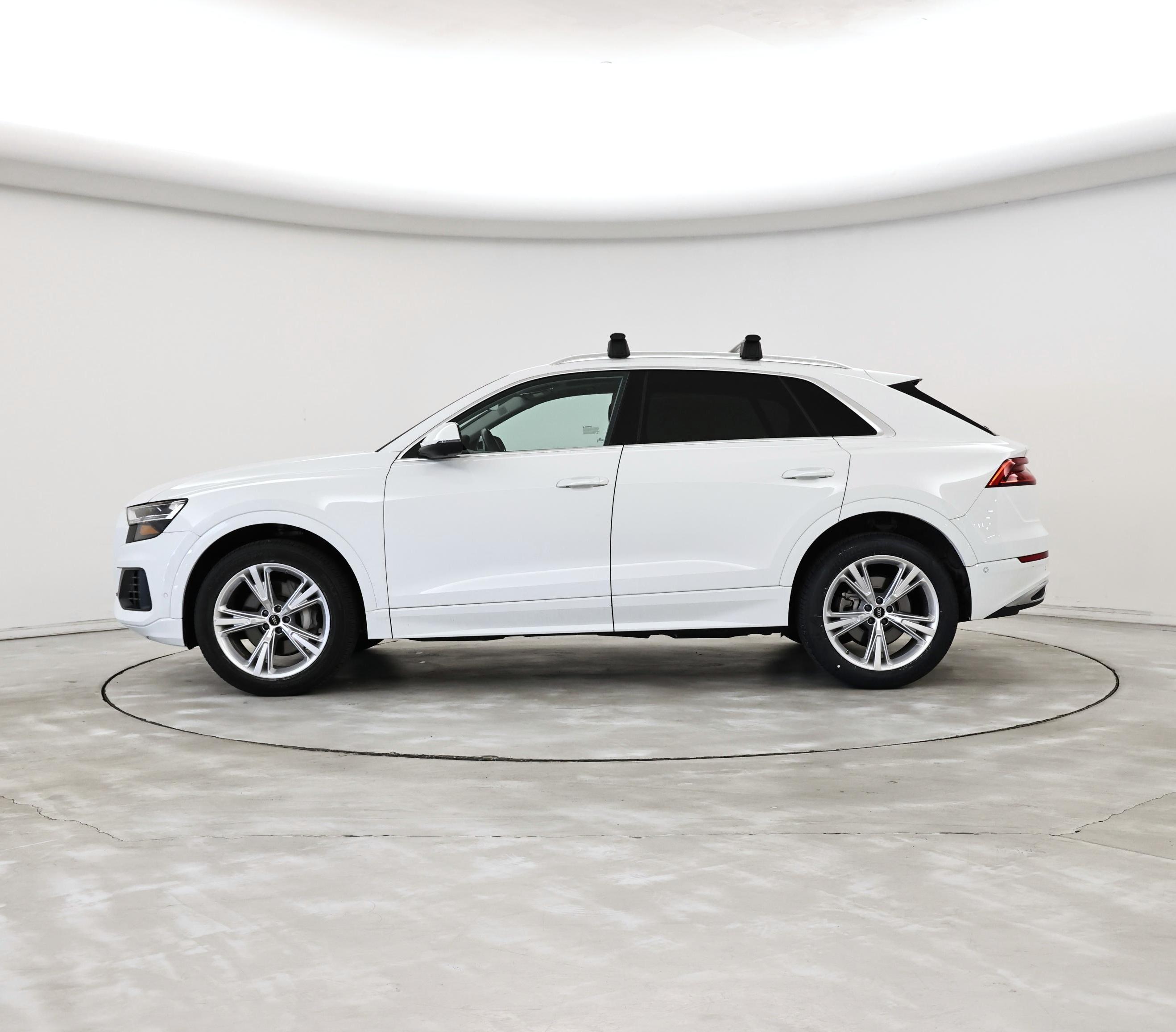 Thumbnail: 2022 Audi Q8 - 3