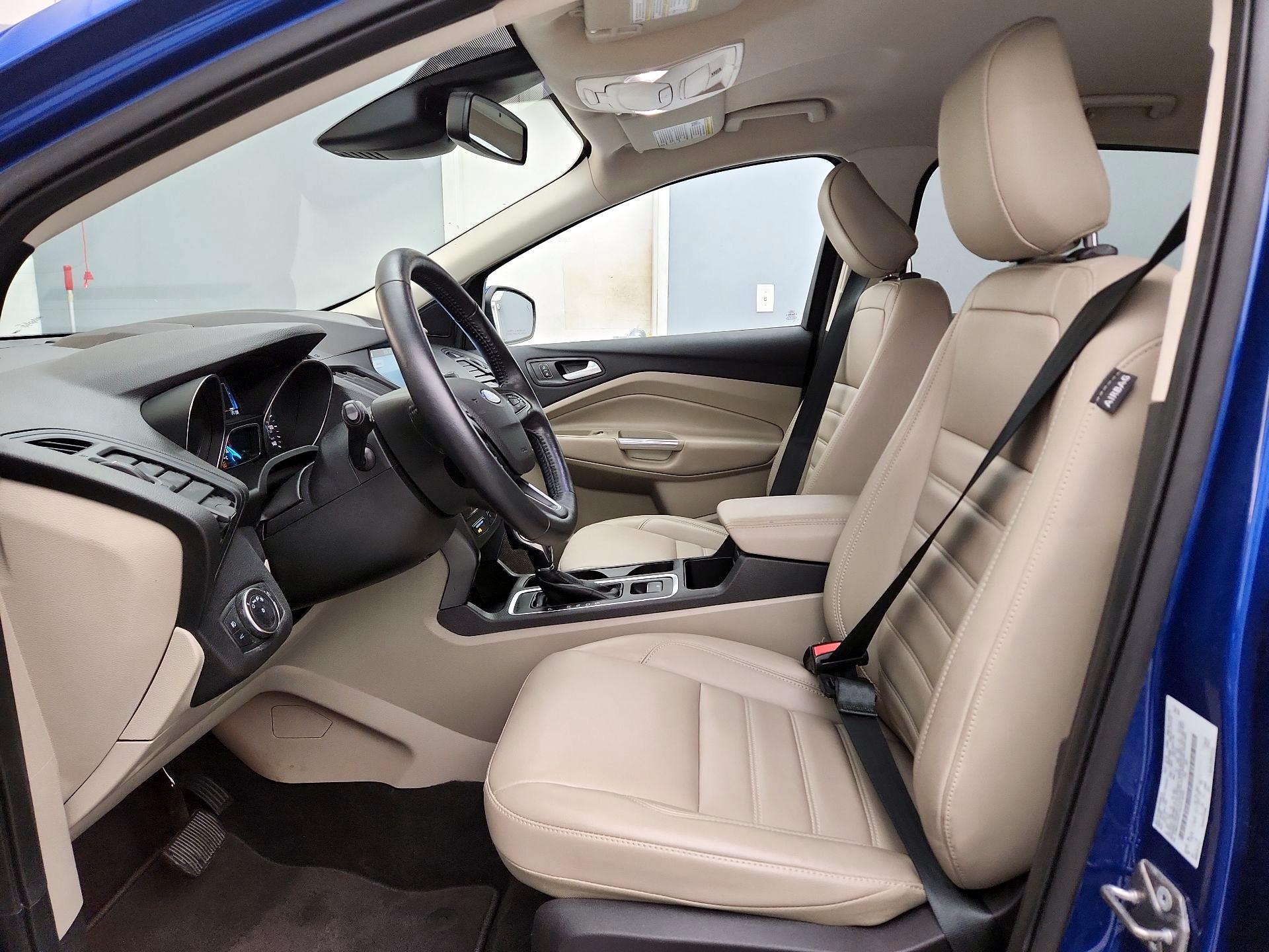 Thumbnail: 2019 Ford Escape - 11