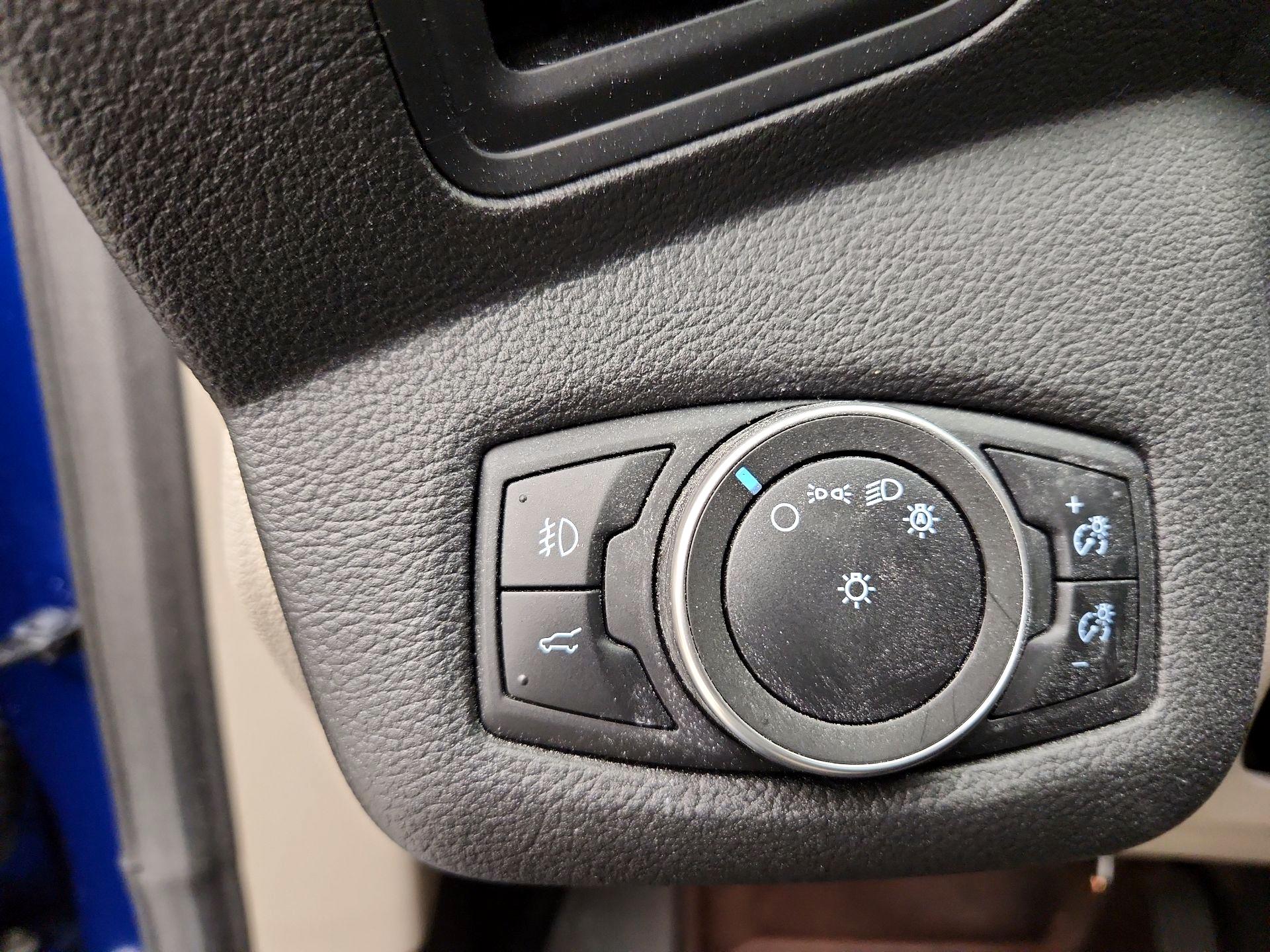 Thumbnail: 2019 Ford Escape - 13