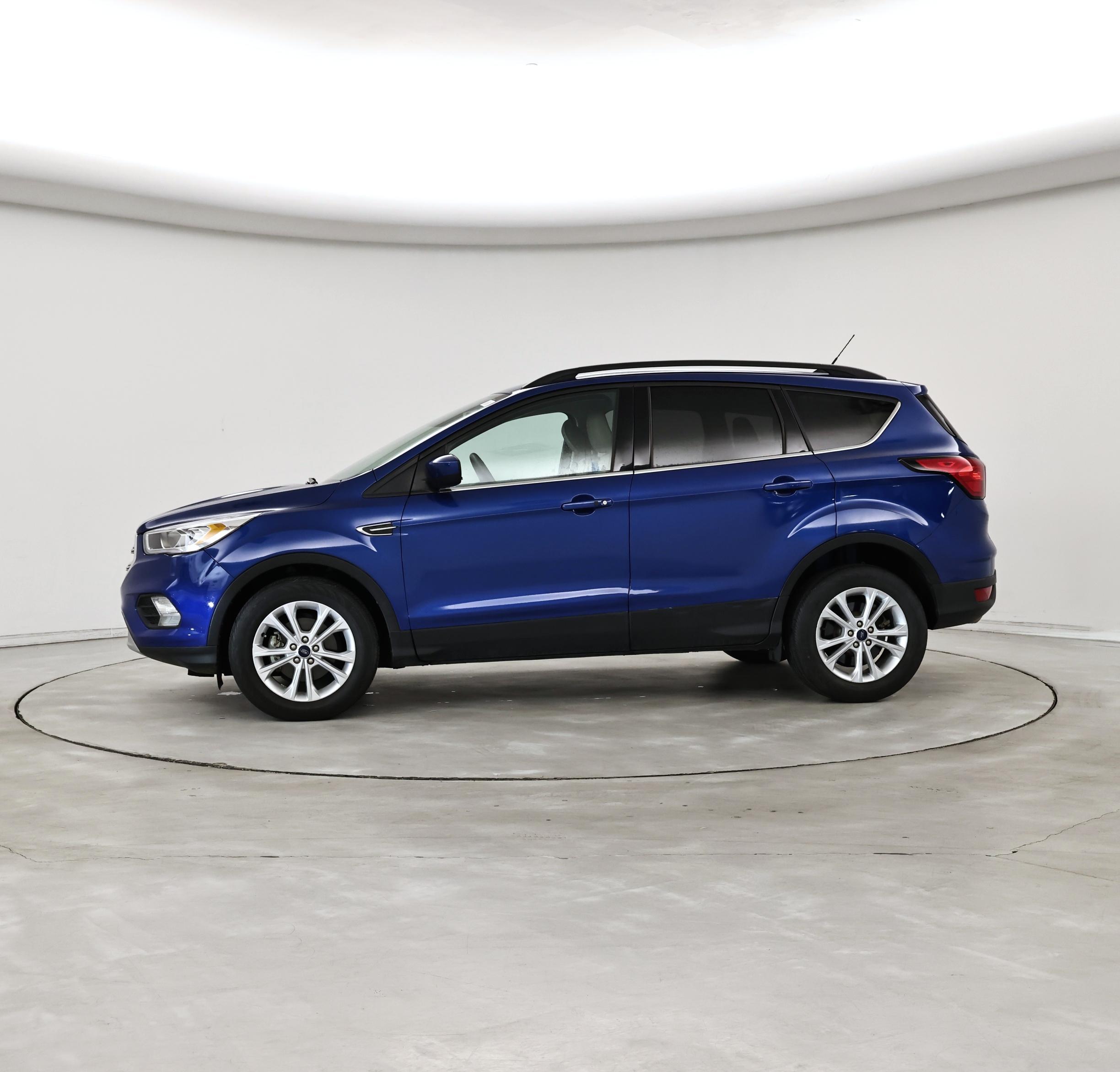 Thumbnail: 2019 Ford Escape - 3