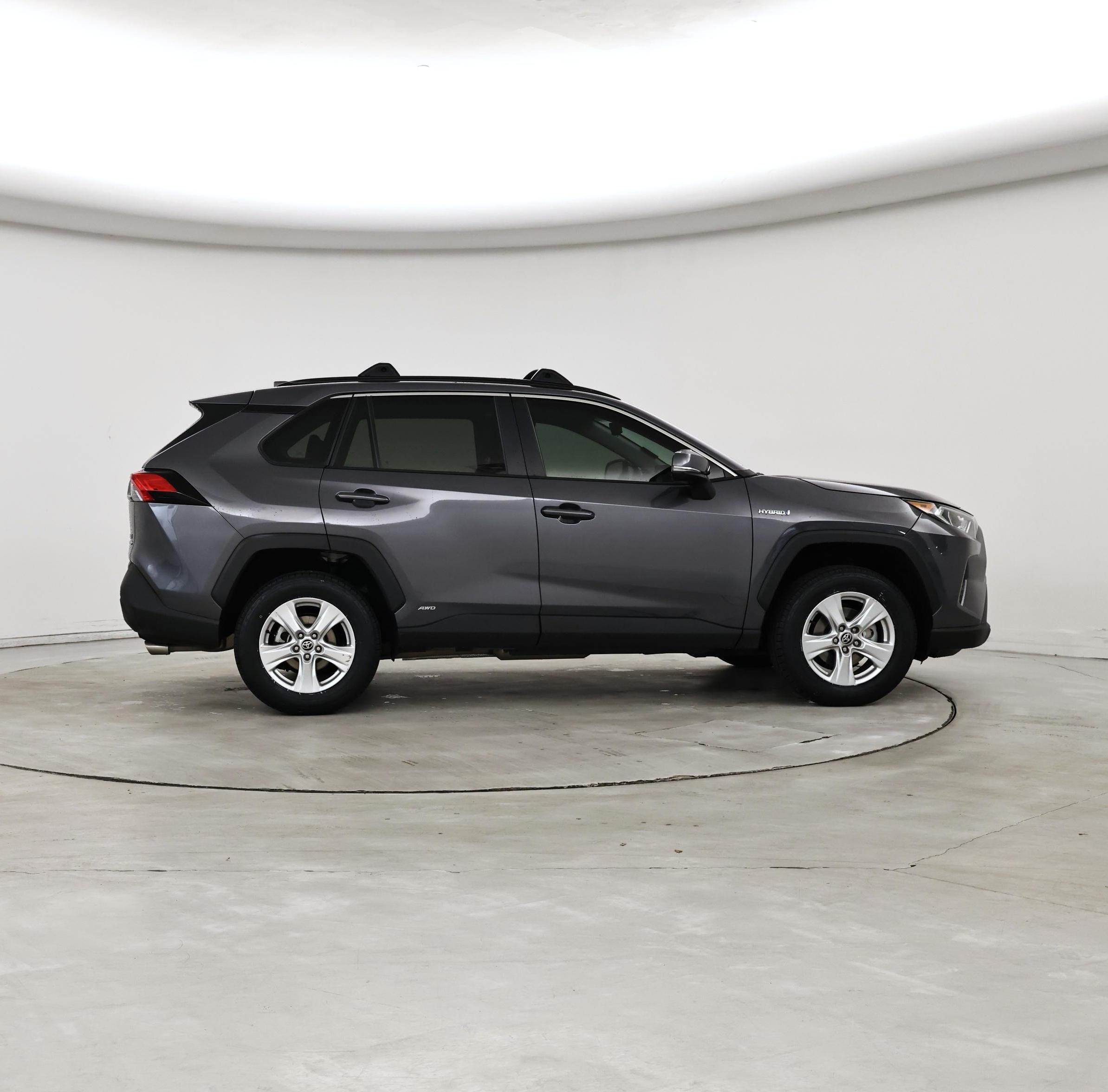 Thumbnail: 2021 Toyota RAV4 - 7