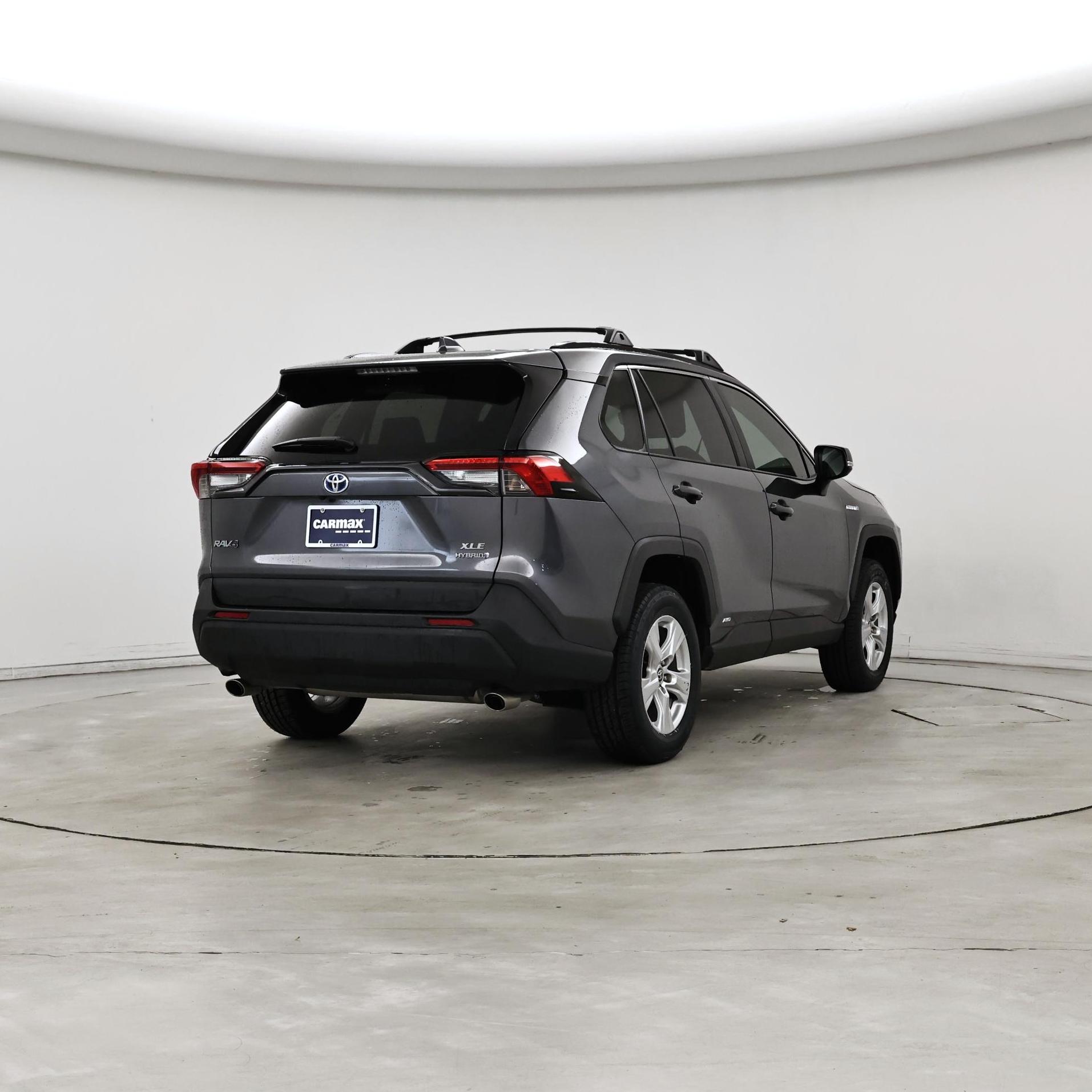 Thumbnail: 2021 Toyota RAV4 - 8