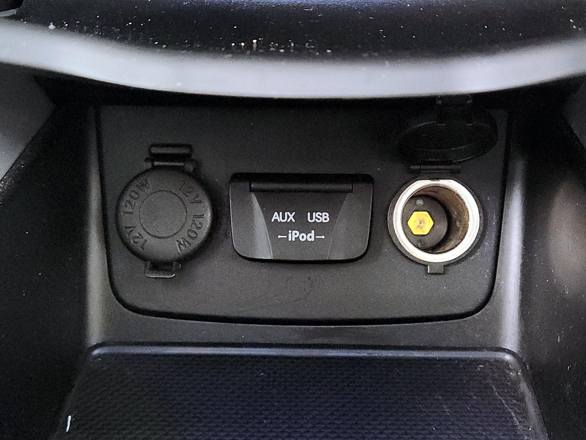 Thumbnail: 2015 Hyundai Sonata - 19