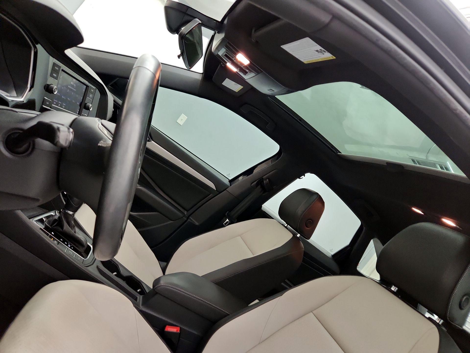 Thumbnail: 2019 Volkswagen Jetta - 19