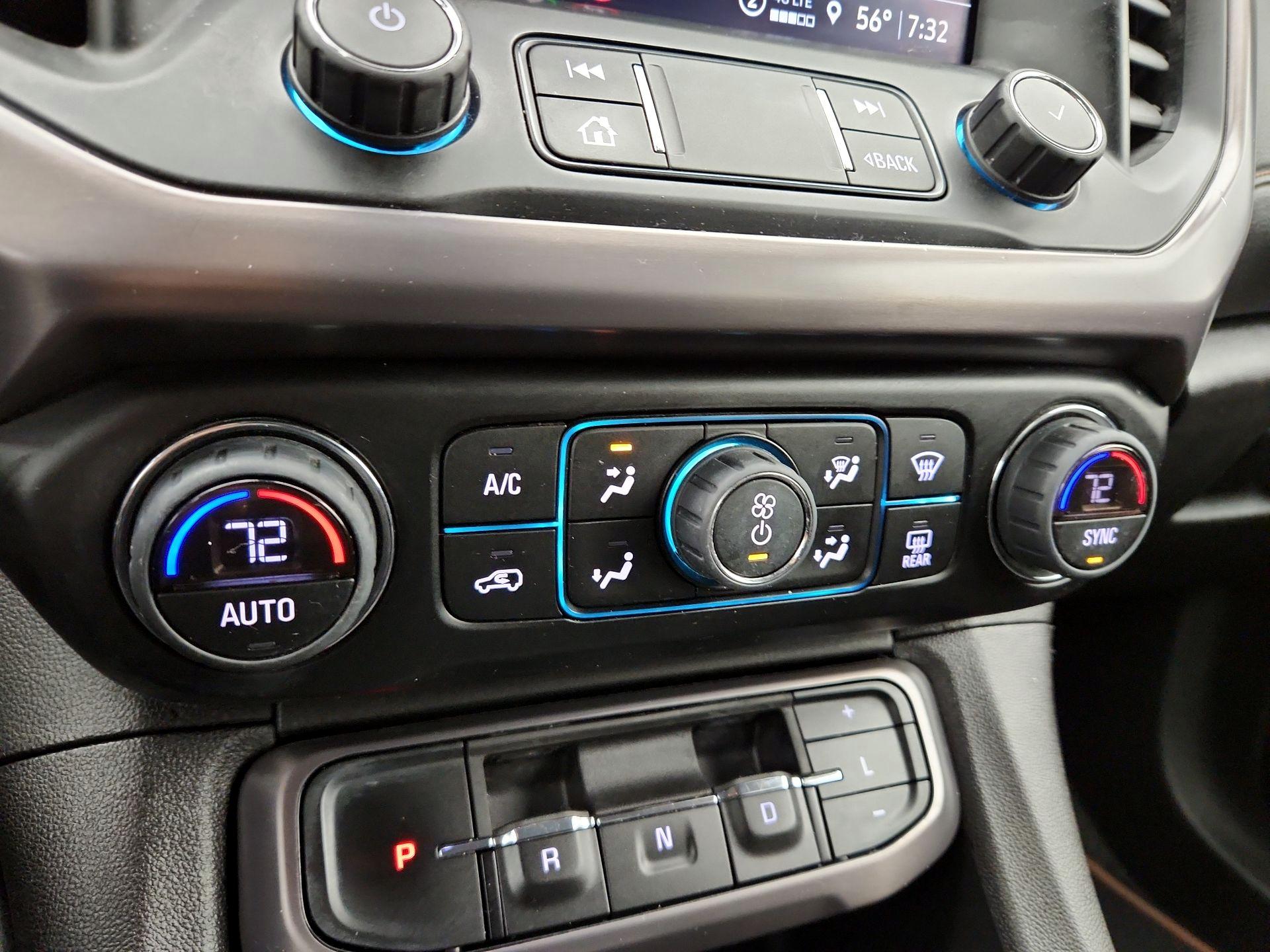 Thumbnail: 2022 GMC Acadia - 17