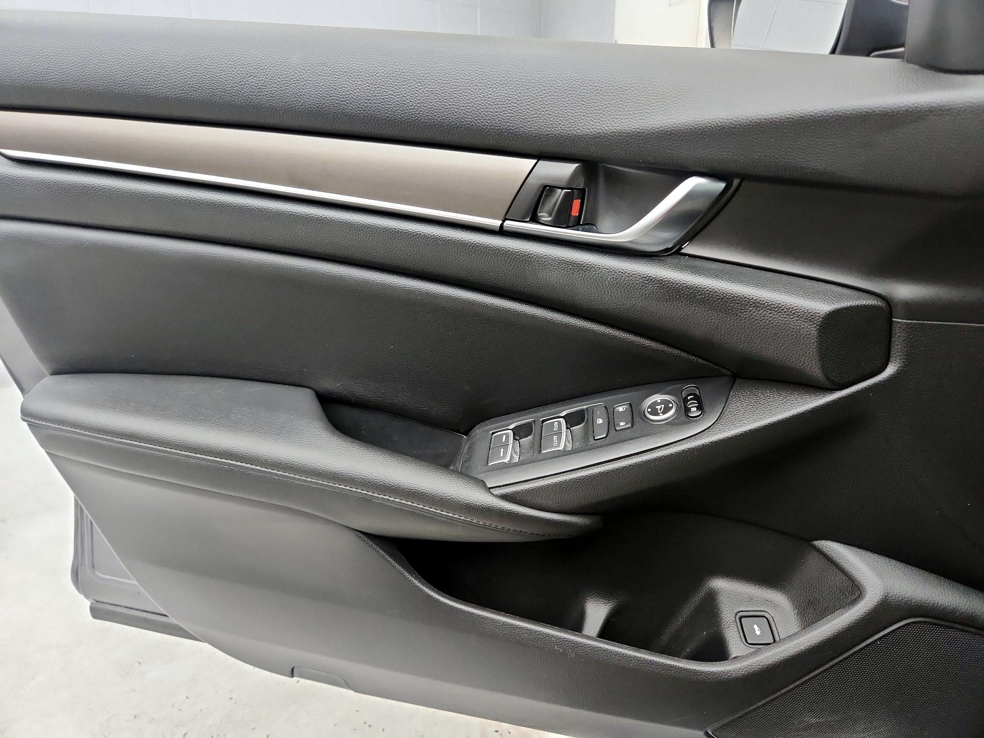 Thumbnail: 2020 Honda Accord - 12