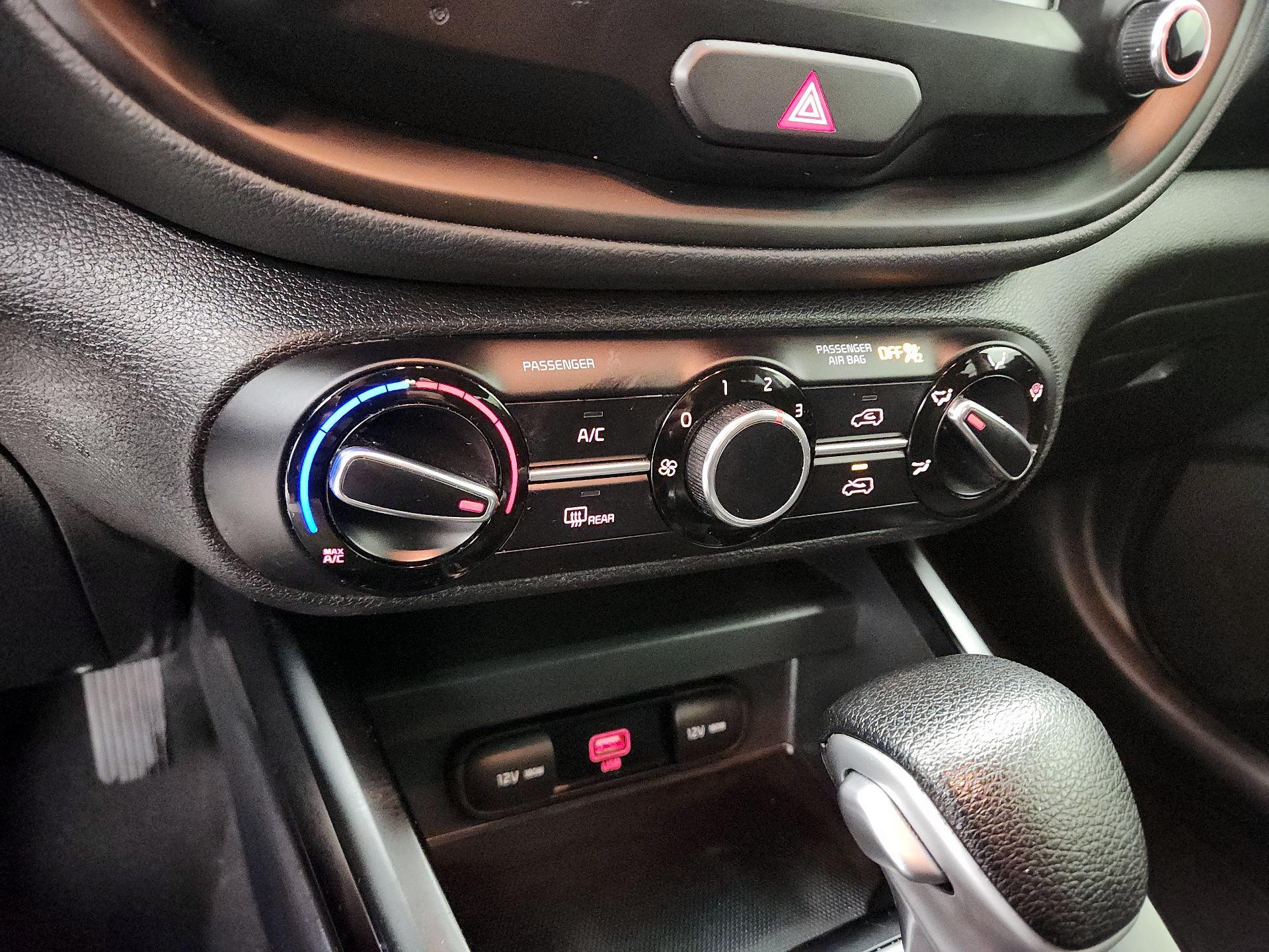 Thumbnail: 2020 Kia Soul - 16