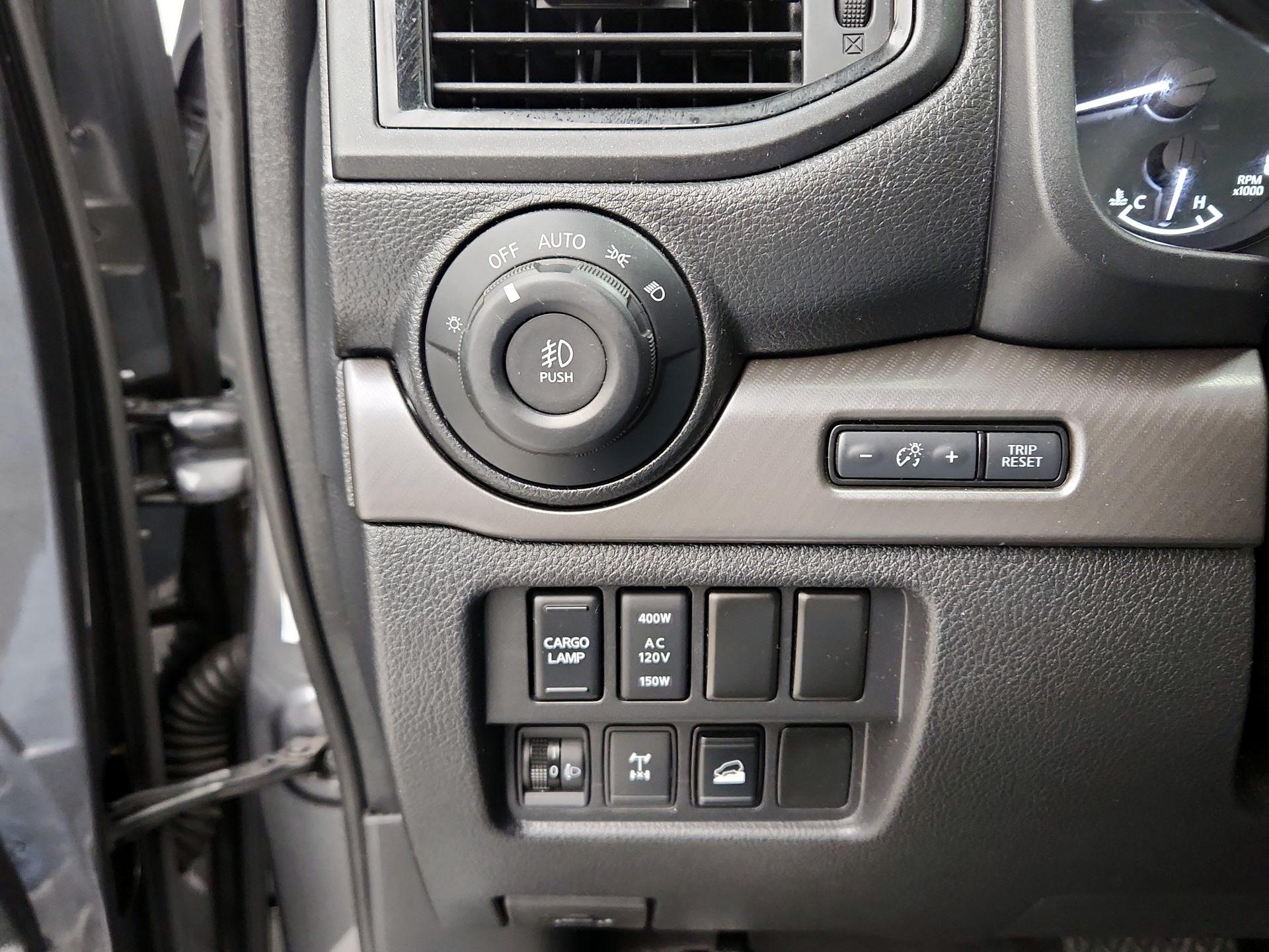 Thumbnail: 2021 Nissan Titan - 13