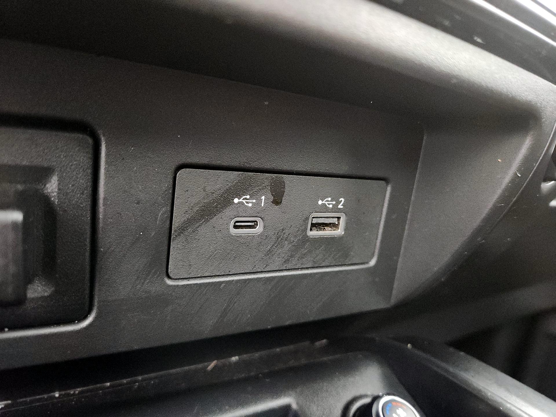 Thumbnail: 2021 Nissan Titan - 18