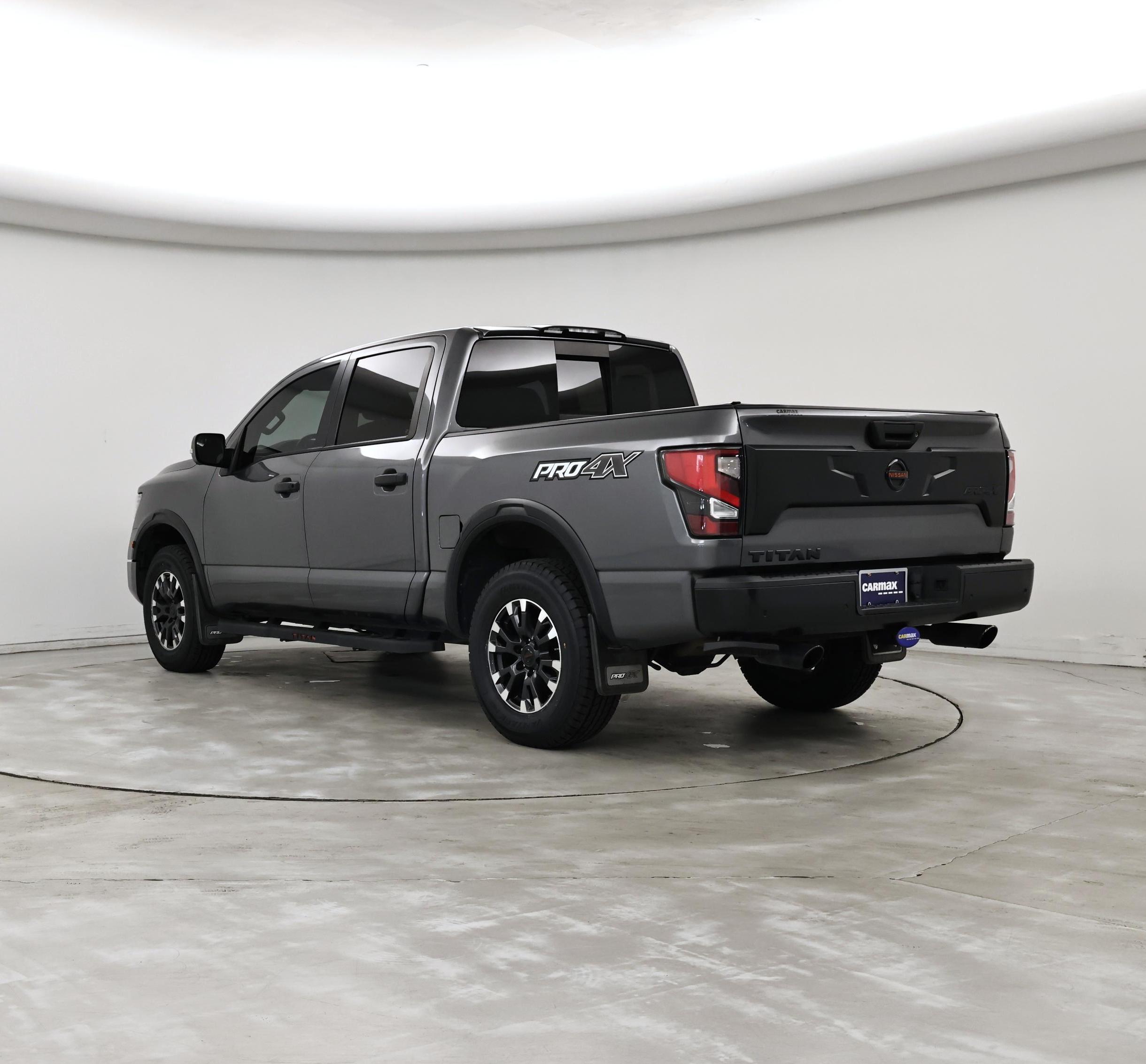 Thumbnail: 2021 Nissan Titan - 2