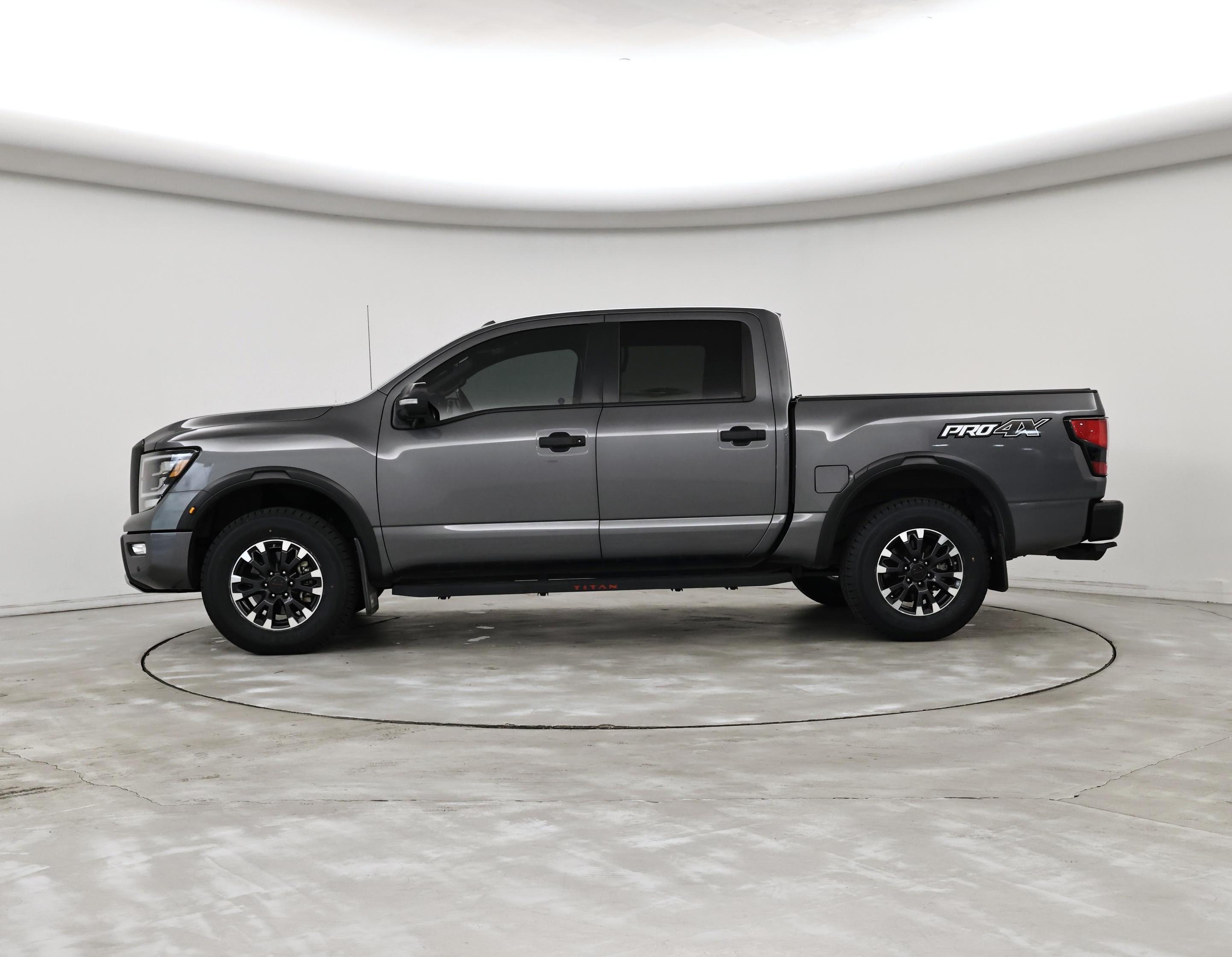 Thumbnail: 2021 Nissan Titan - 3
