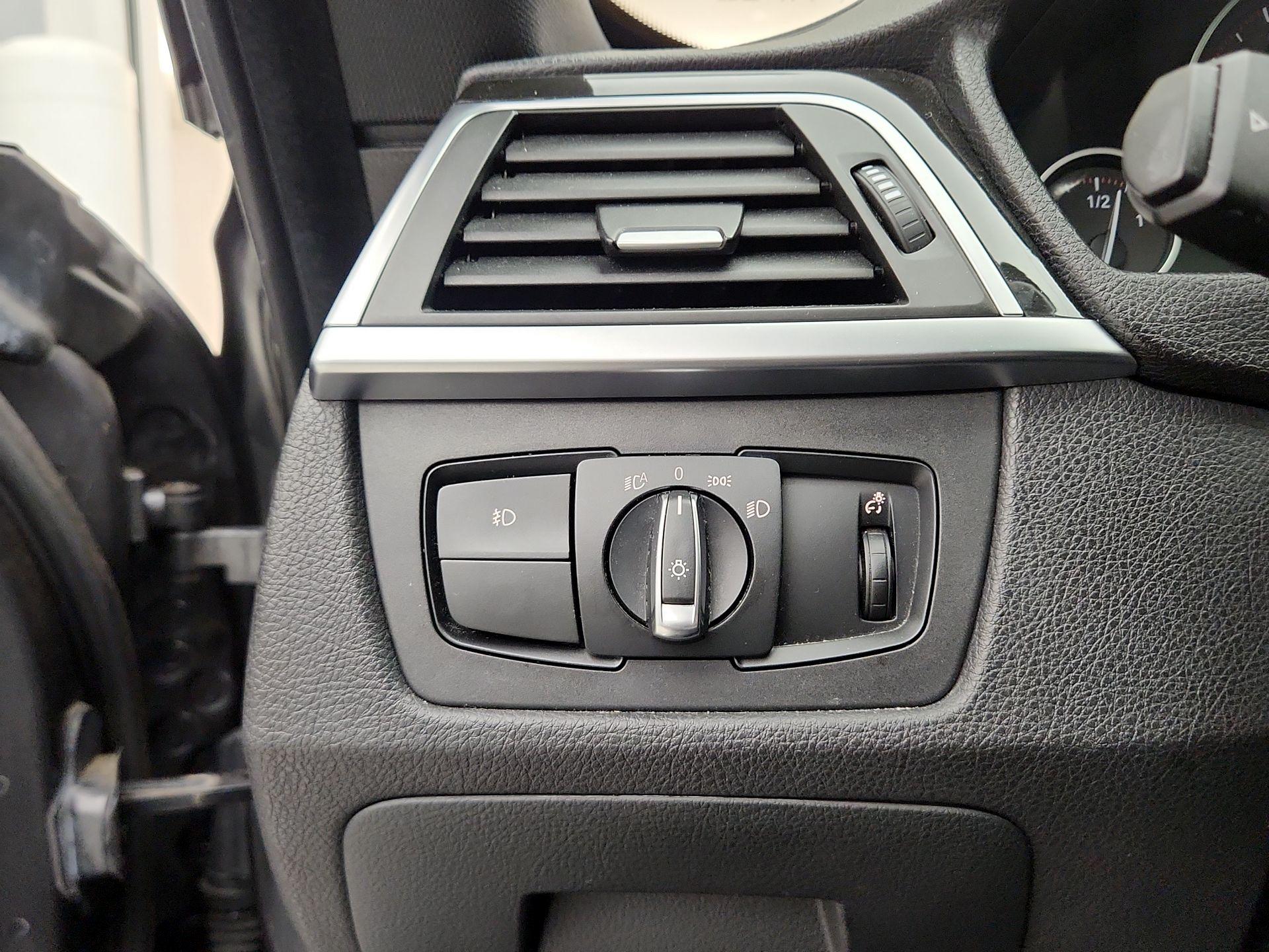 Thumbnail: 2018 BMW 3 Series - 13