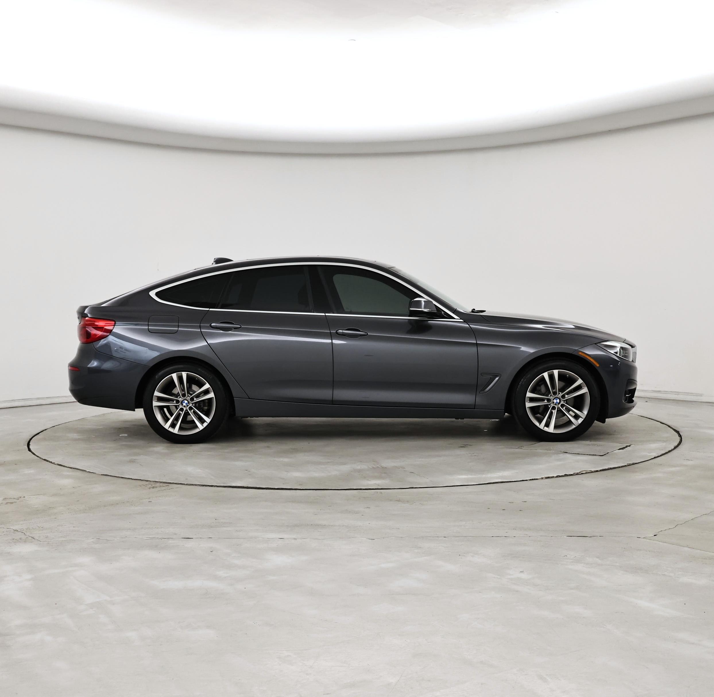 Thumbnail: 2018 BMW 3 Series - 7