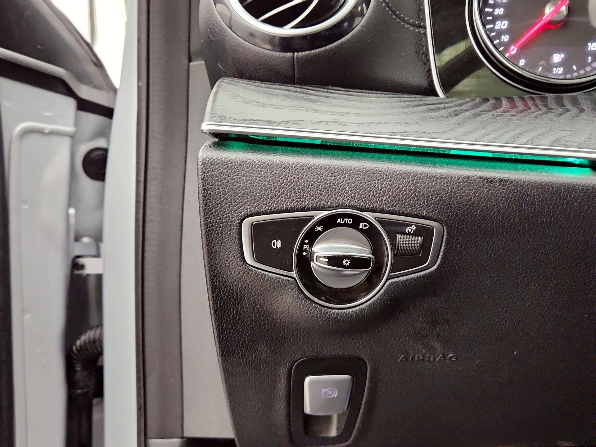 Thumbnail: 2017 Mercedes-Benz E-Class - 13