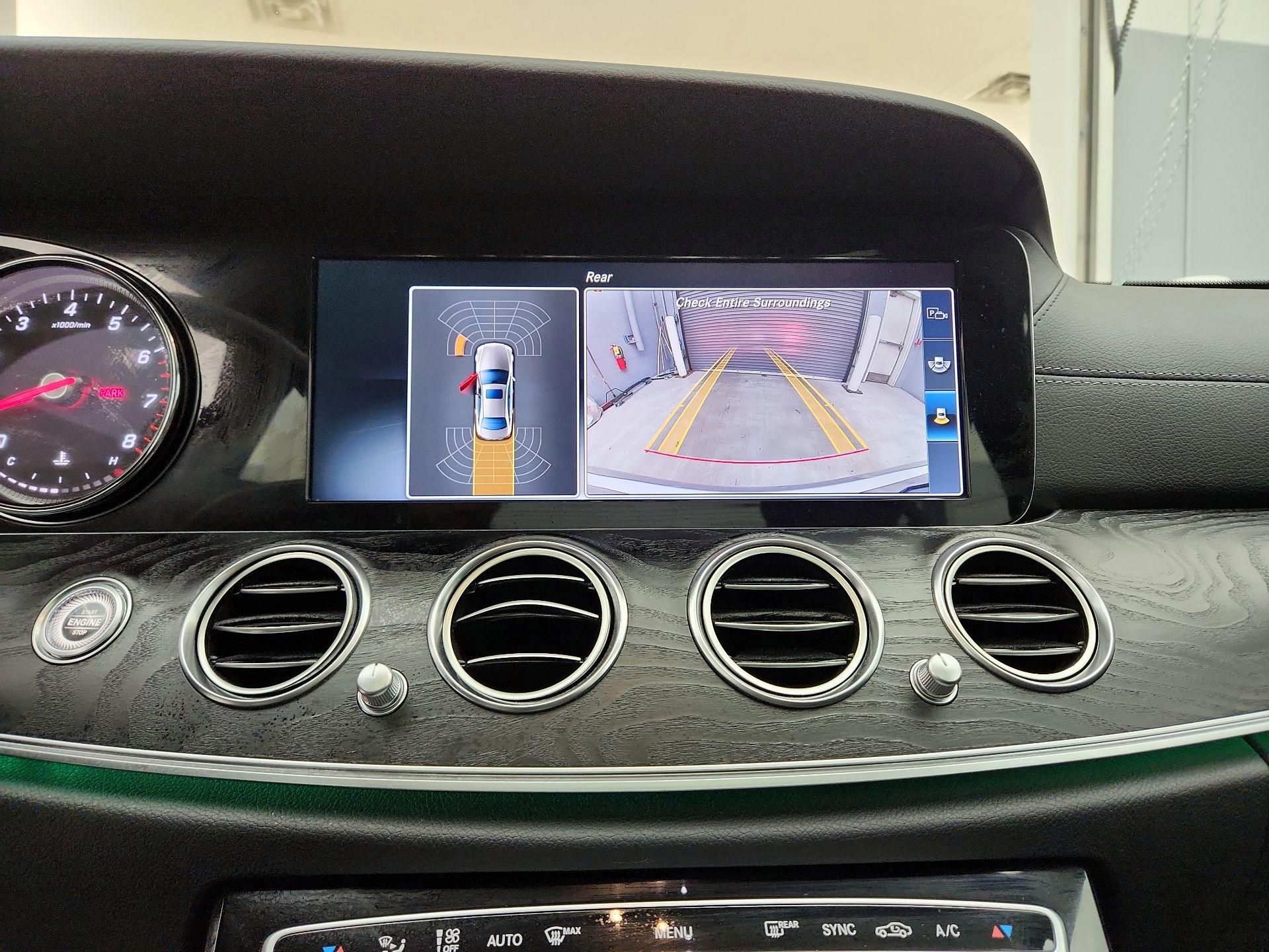 Thumbnail: 2017 Mercedes-Benz E-Class - 15