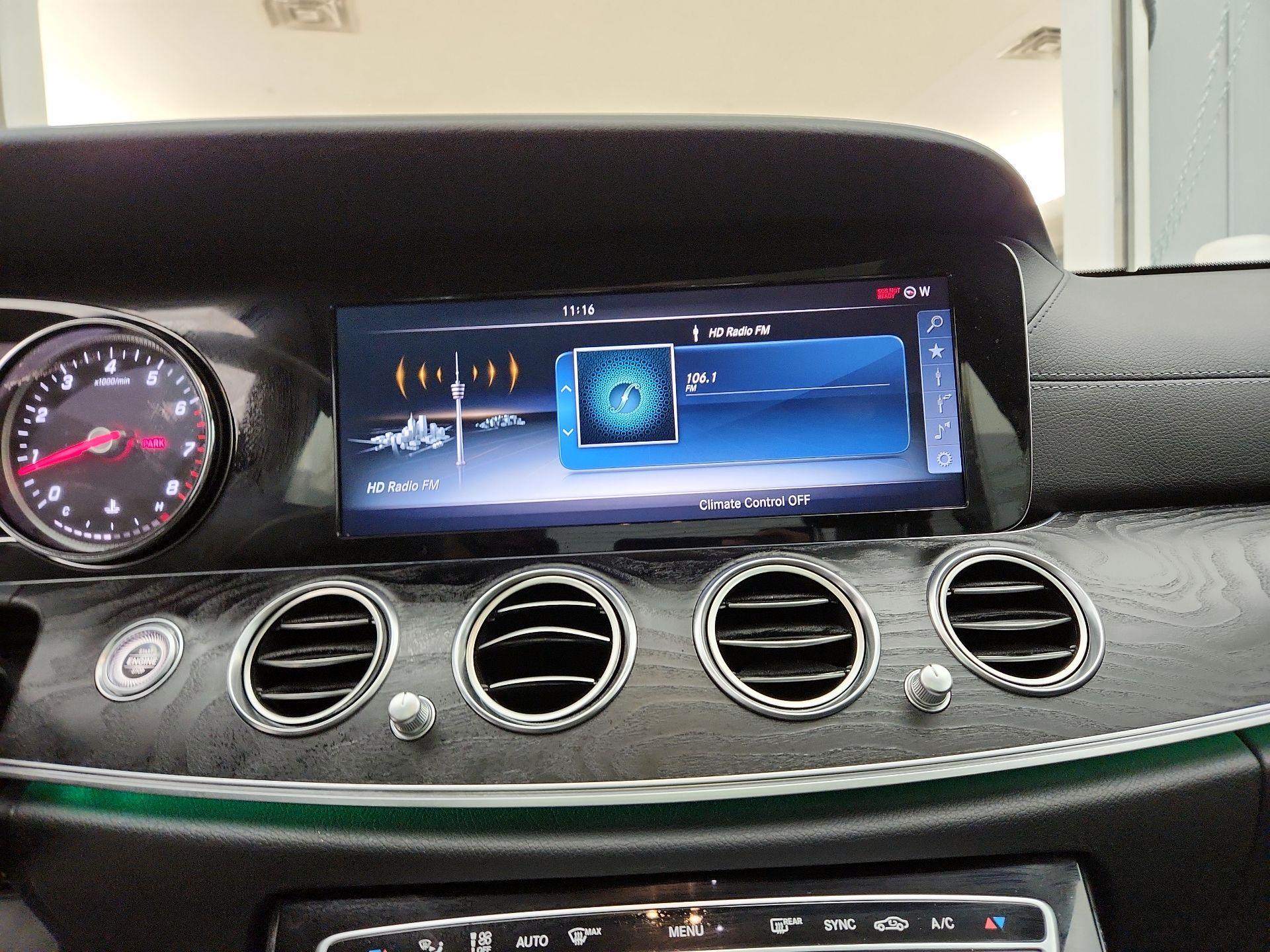 Thumbnail: 2017 Mercedes-Benz E-Class - 16