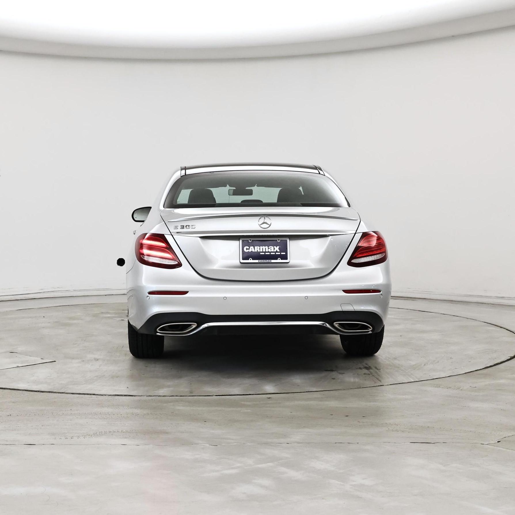 Thumbnail: 2017 Mercedes-Benz E-Class - 6