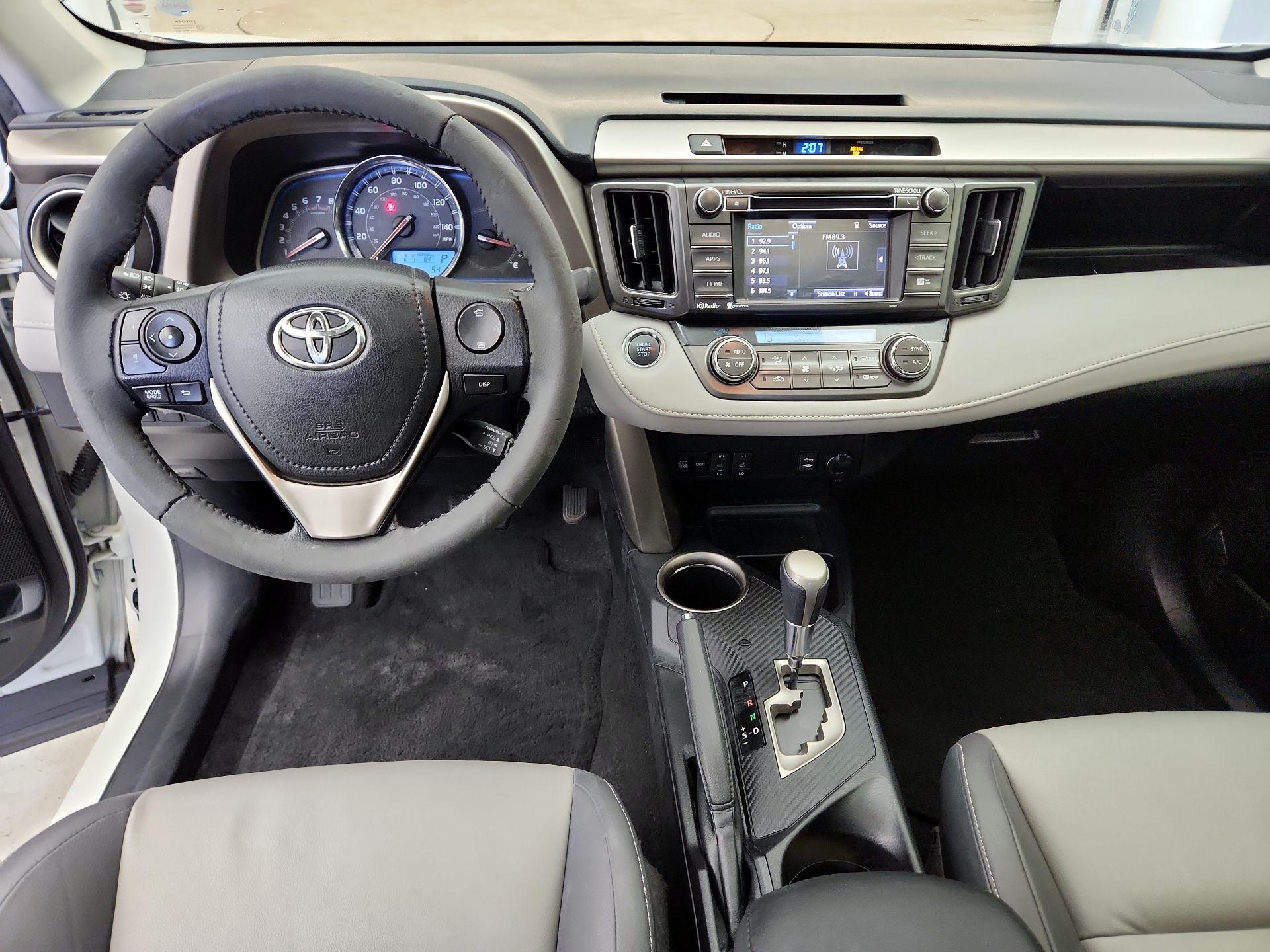 Thumbnail: 2015 Toyota RAV4 - 9
