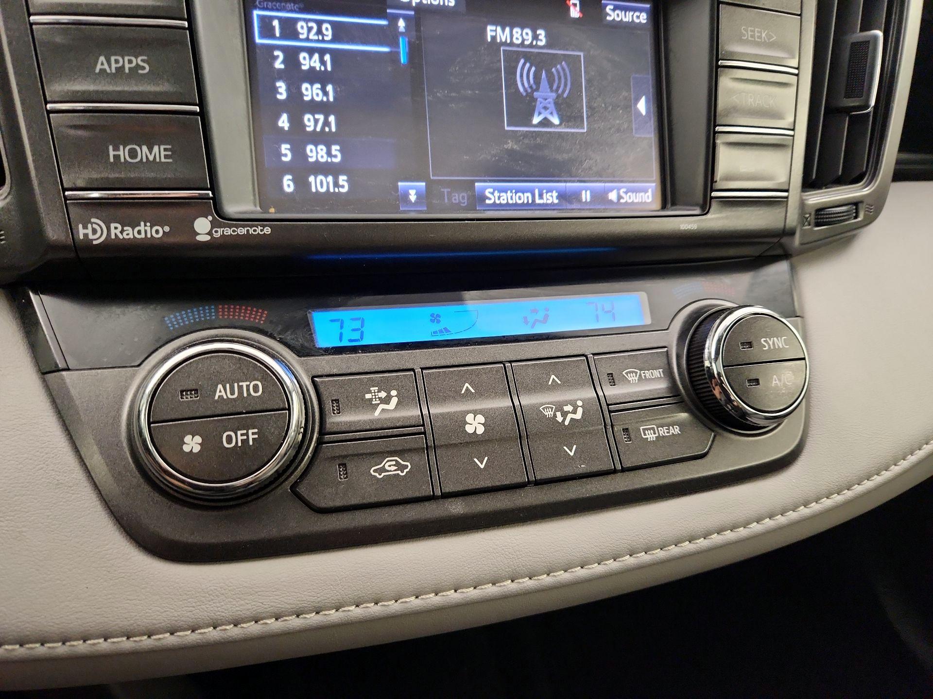 Thumbnail: 2015 Toyota RAV4 - 16