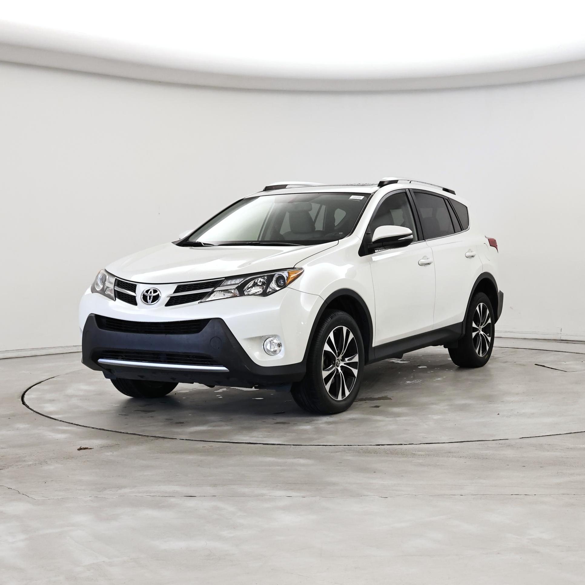 Thumbnail: 2015 Toyota RAV4 - 4