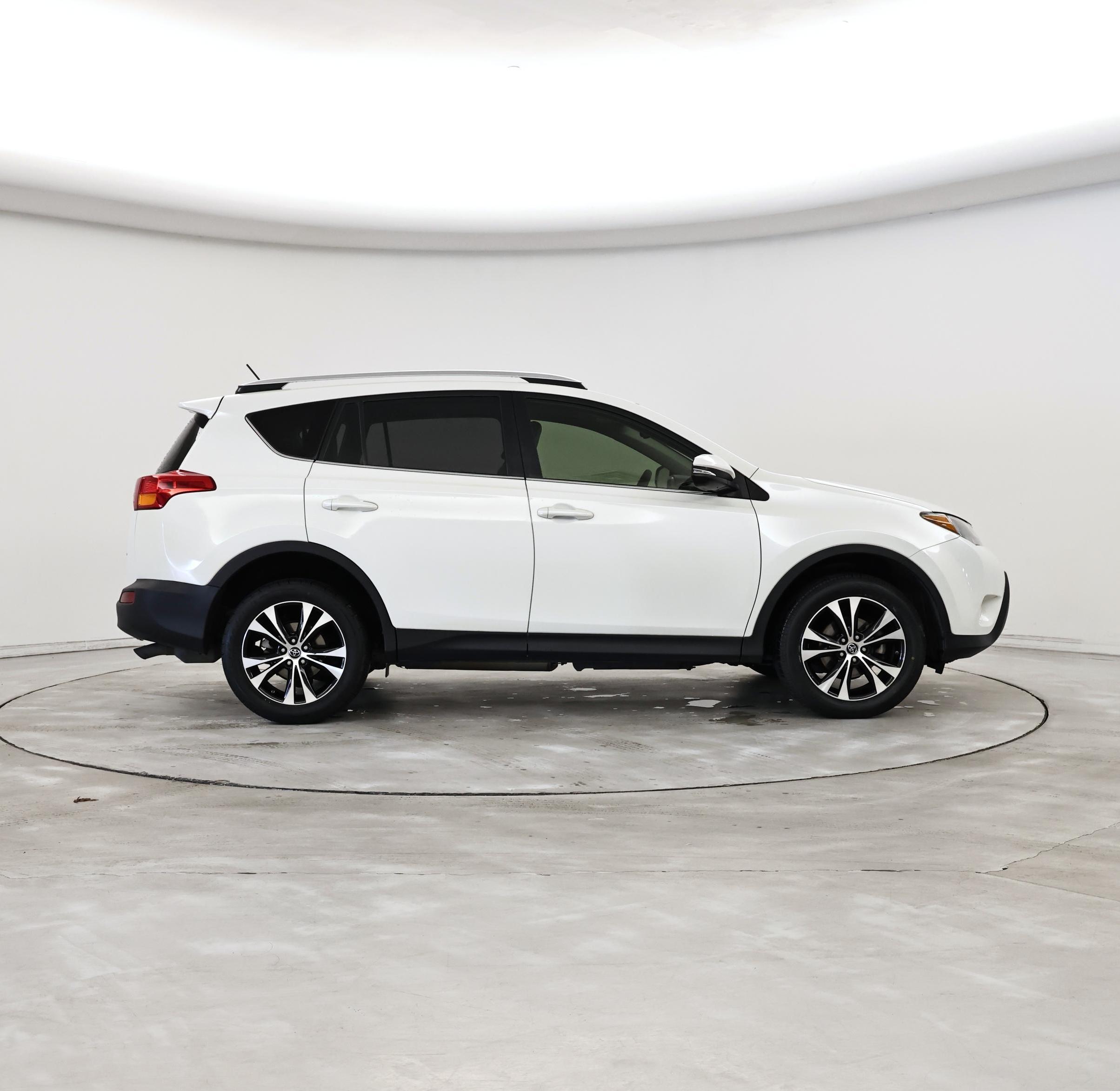 Thumbnail: 2015 Toyota RAV4 - 7