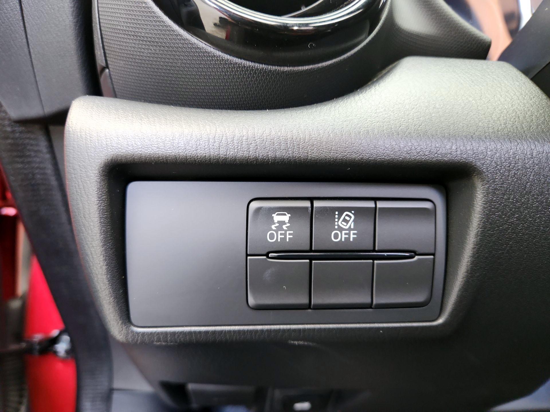 Thumbnail: 2023 Mazda MX-5 Miata - 13