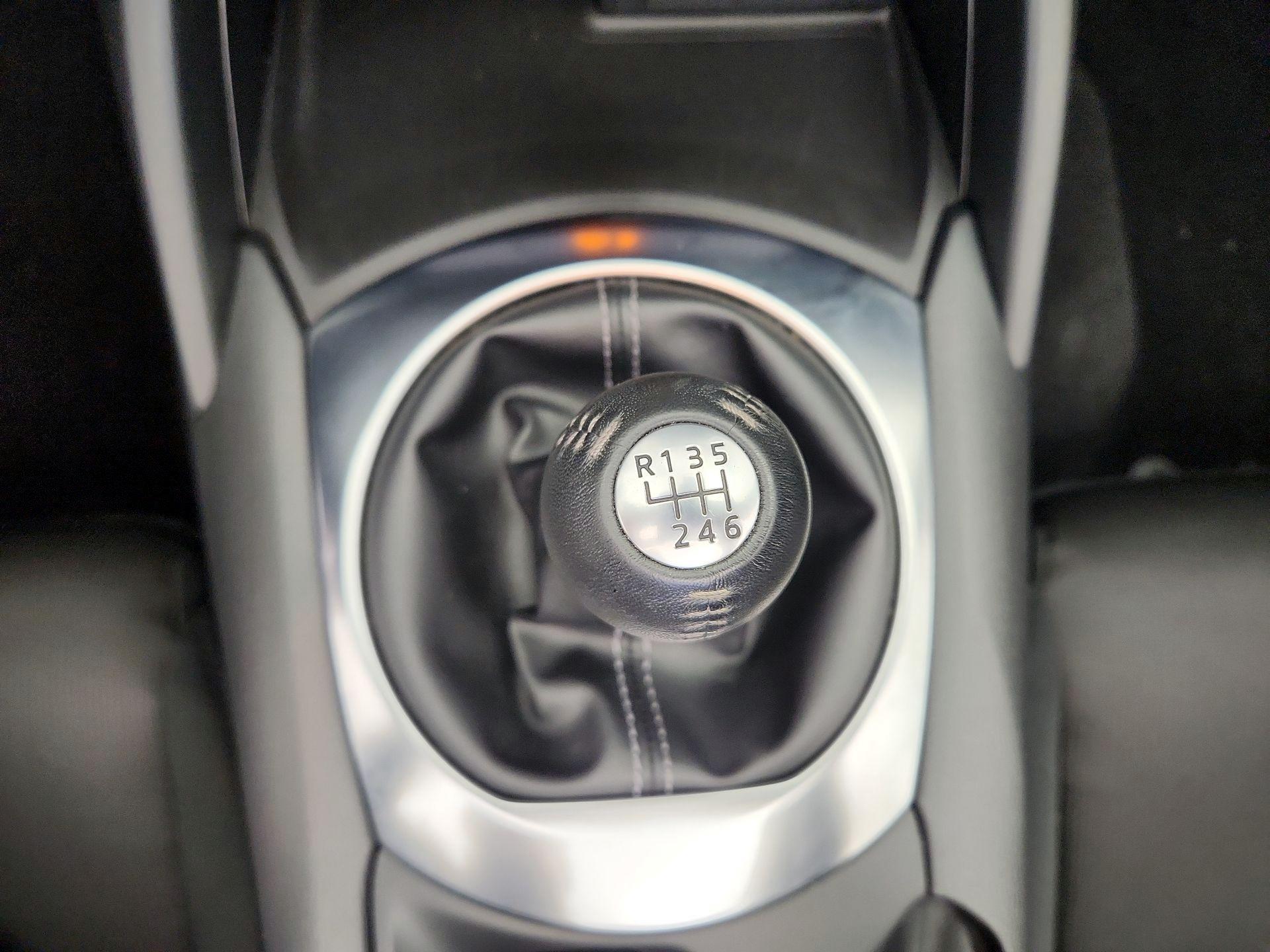 Thumbnail: 2023 Mazda MX-5 Miata - 17