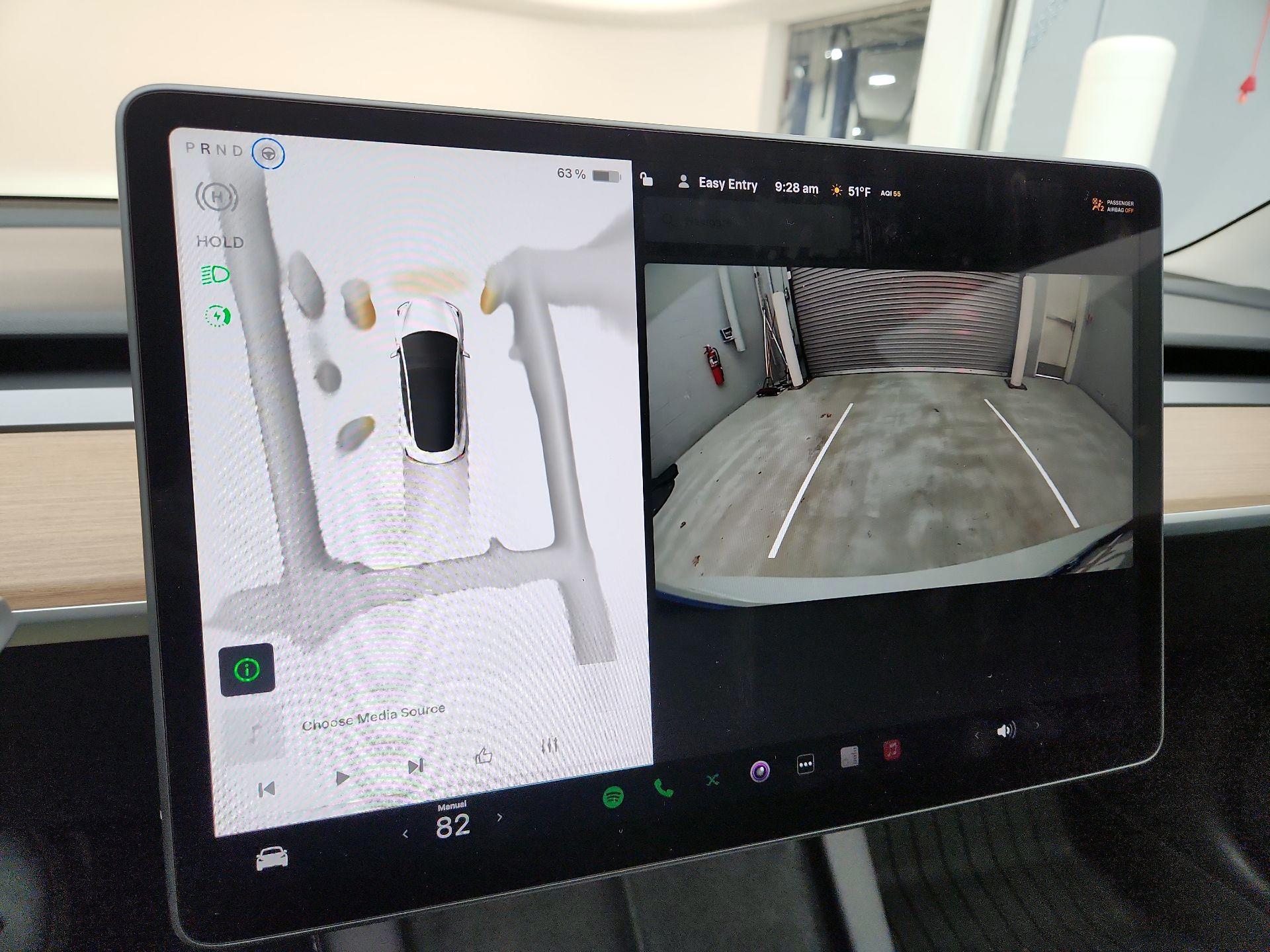 Thumbnail: 2023 Tesla Model 3 - 13