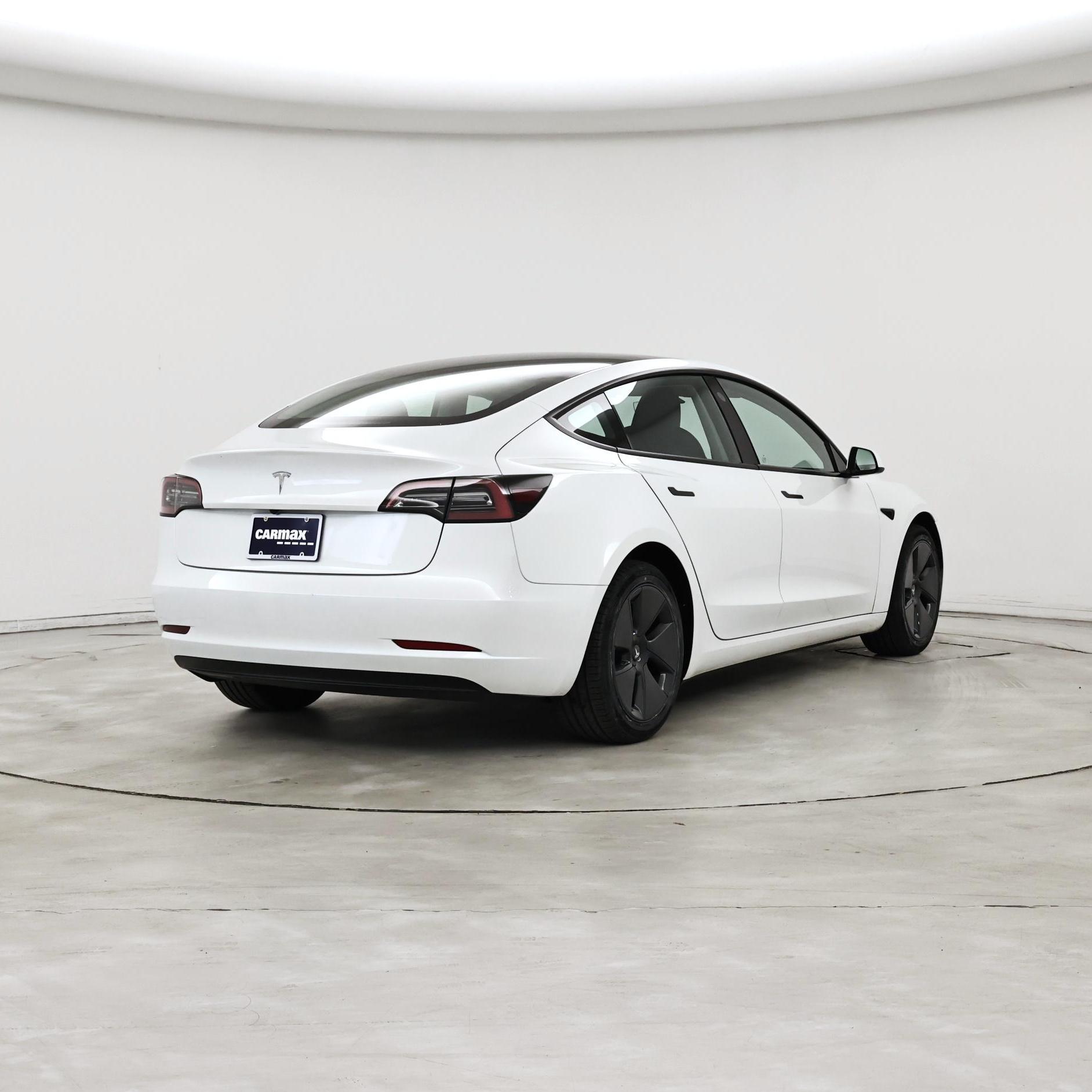 Thumbnail: 2023 Tesla Model 3 - 8