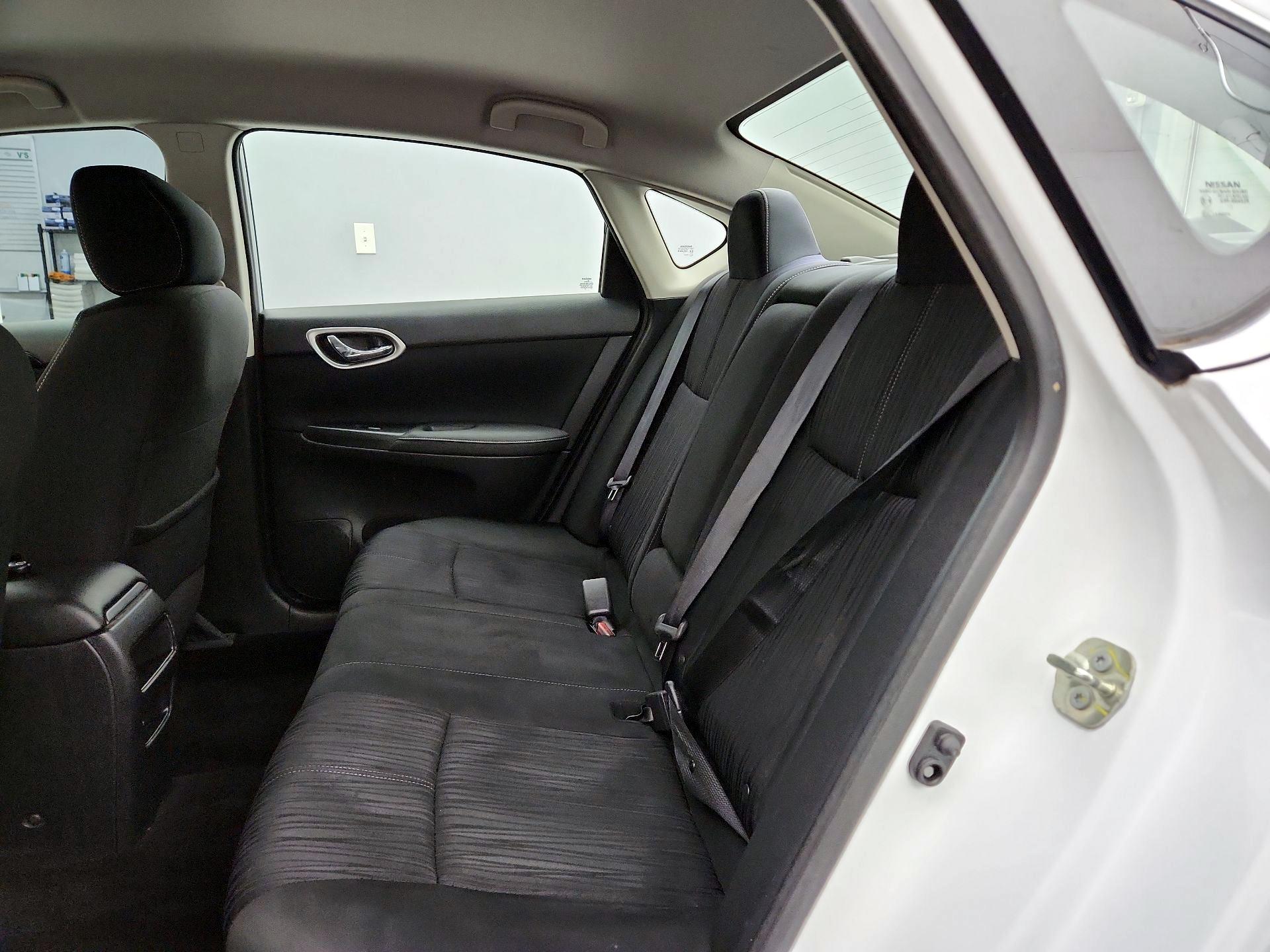 Thumbnail: 2017 Nissan Sentra - 19