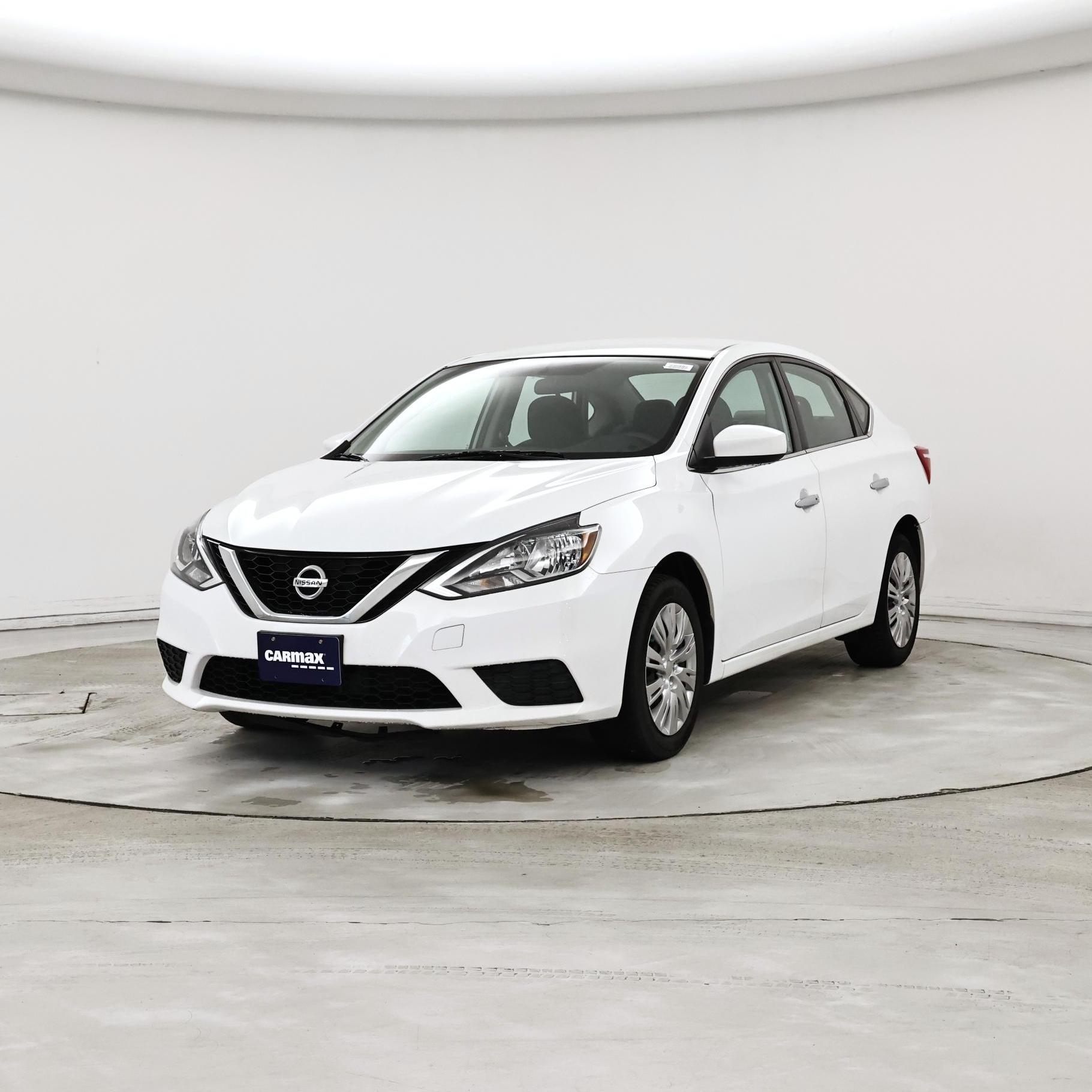 Thumbnail: 2017 Nissan Sentra - 4