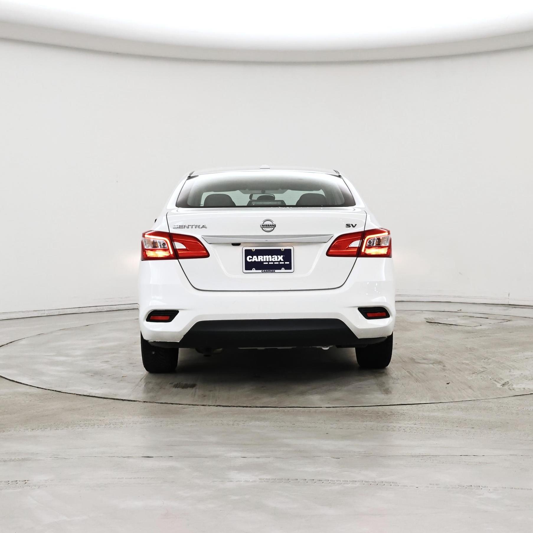 Thumbnail: 2017 Nissan Sentra - 6