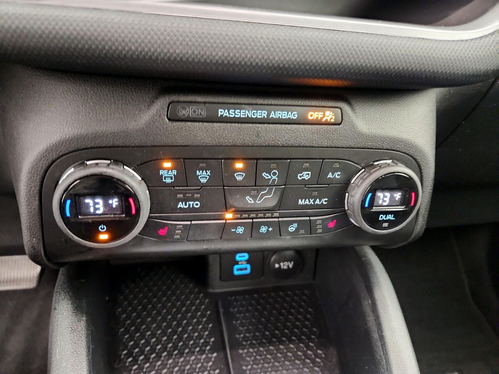 Thumbnail: 2021 Ford Bronco Sport - 16