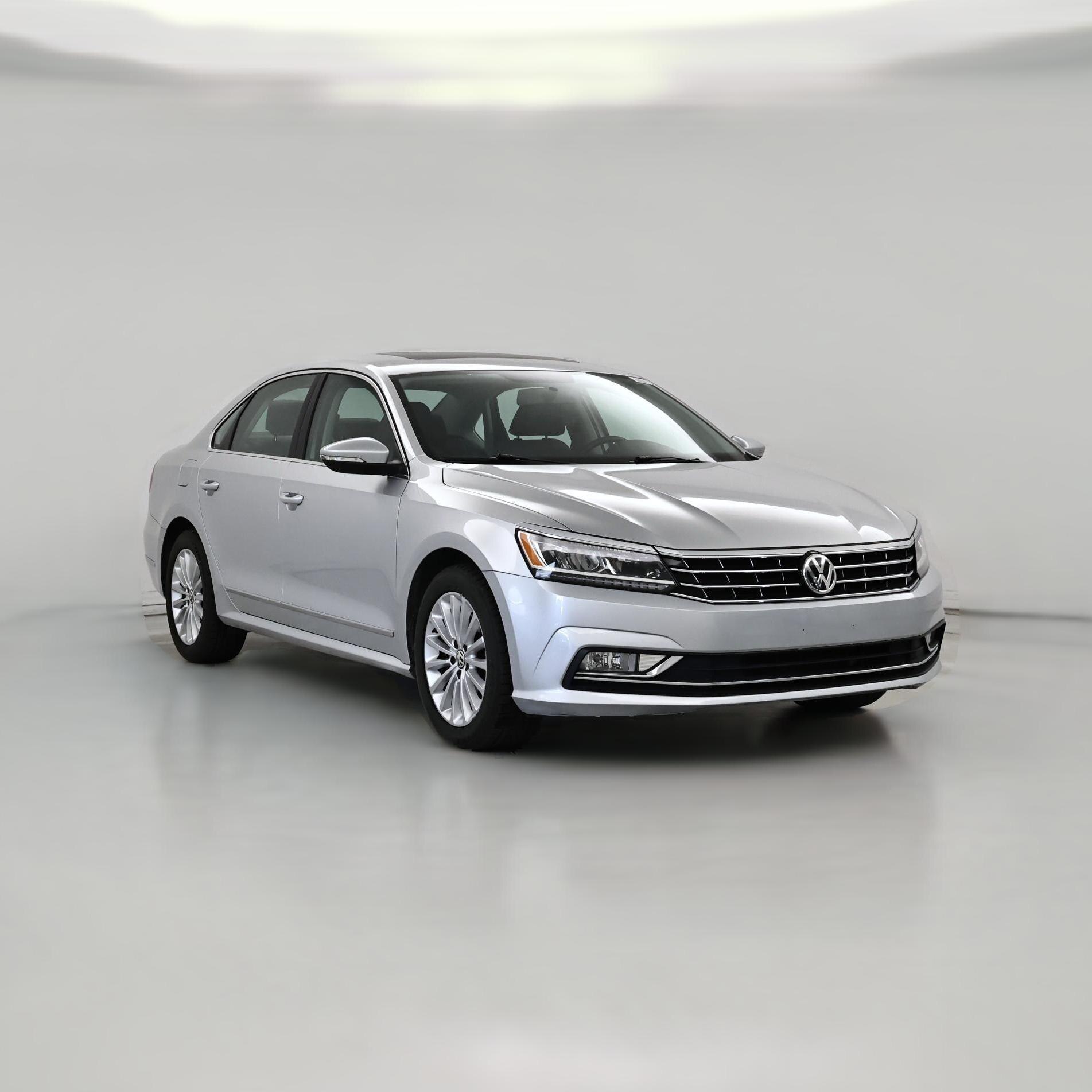 Thumbnail: 2016 Volkswagen Passat - 1