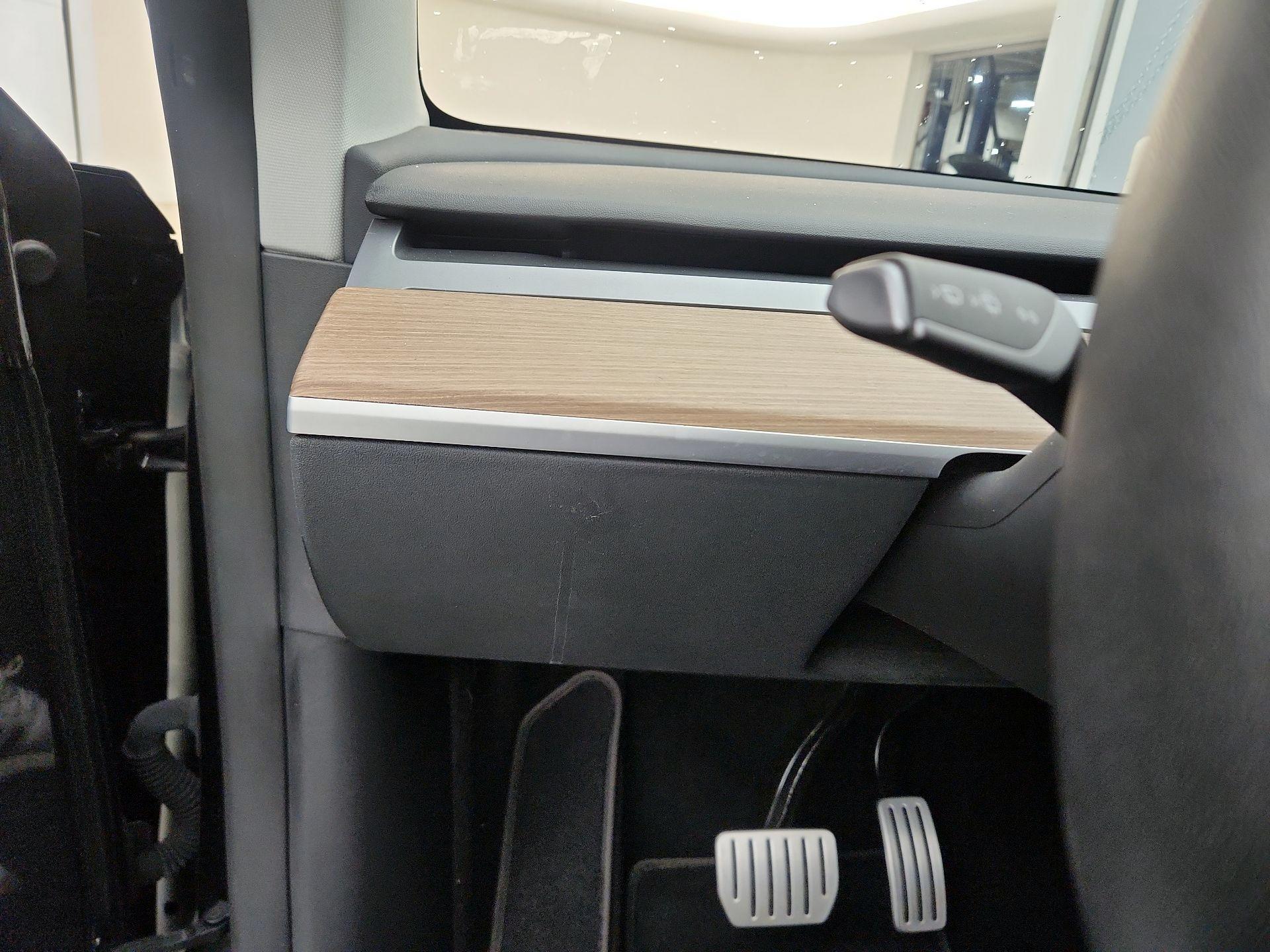 Thumbnail: 2024 Tesla Model Y - 13