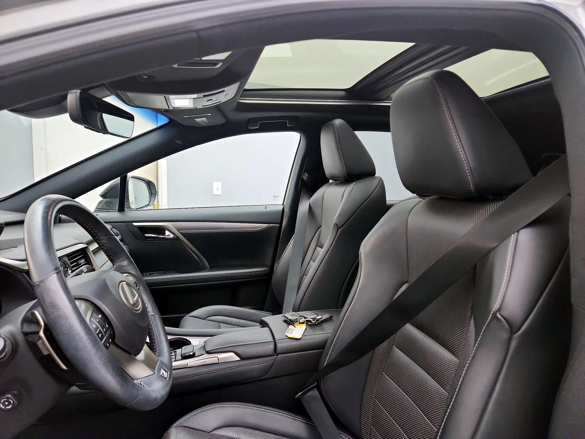 Thumbnail: 2019 Lexus RX - 19