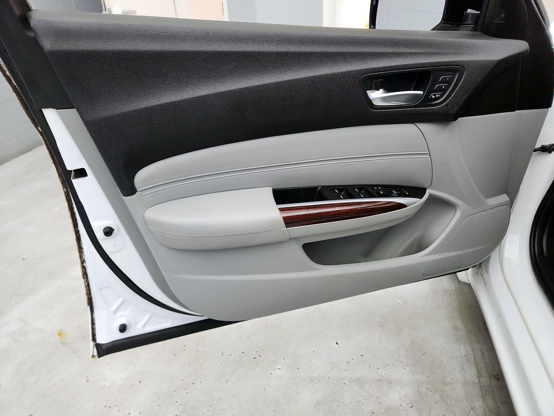 Thumbnail: 2016 Acura TLX - 12